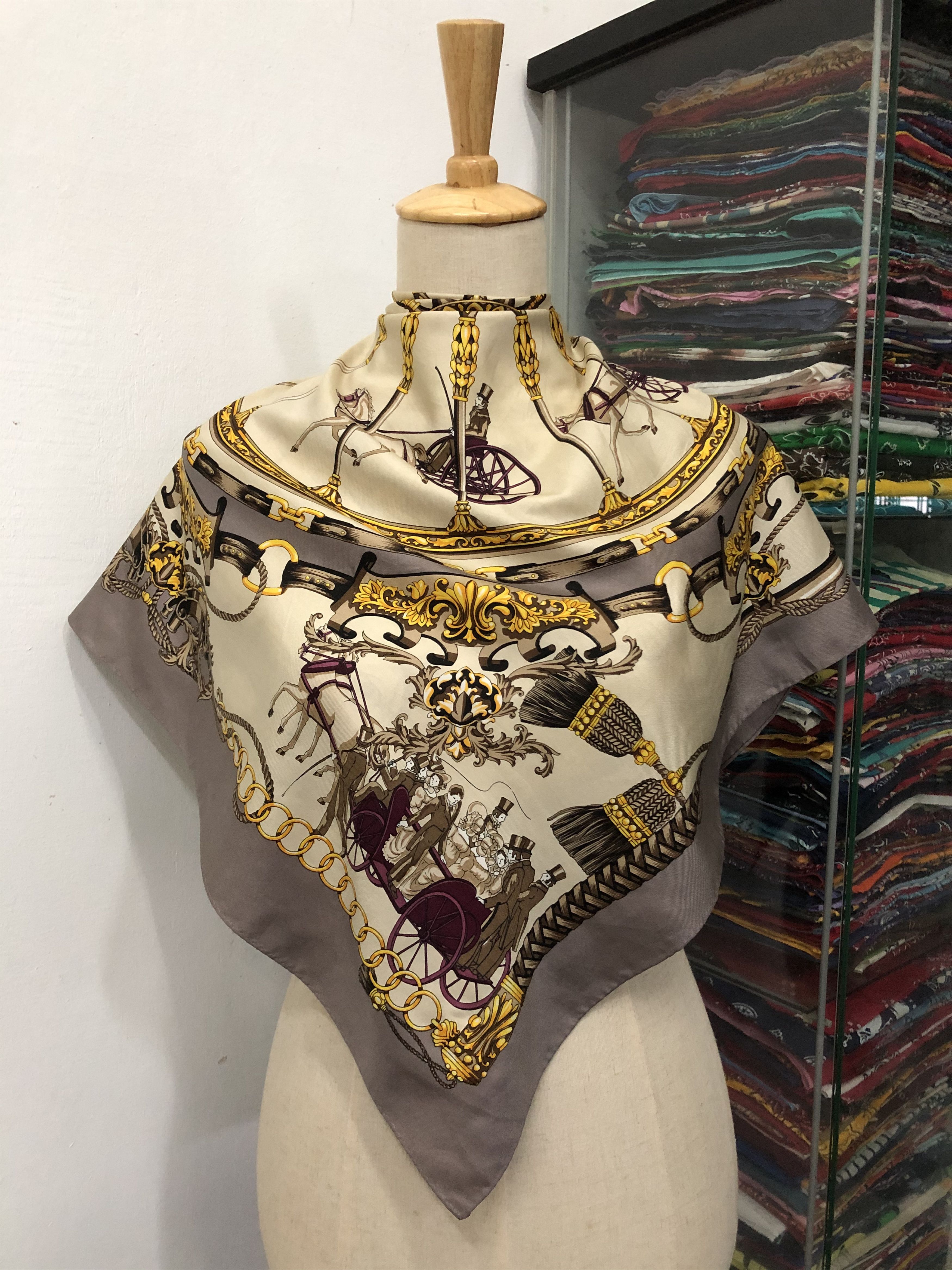 Vintage Vintage Silk Scarf Size ONE SIZE - 1 Thumbnail