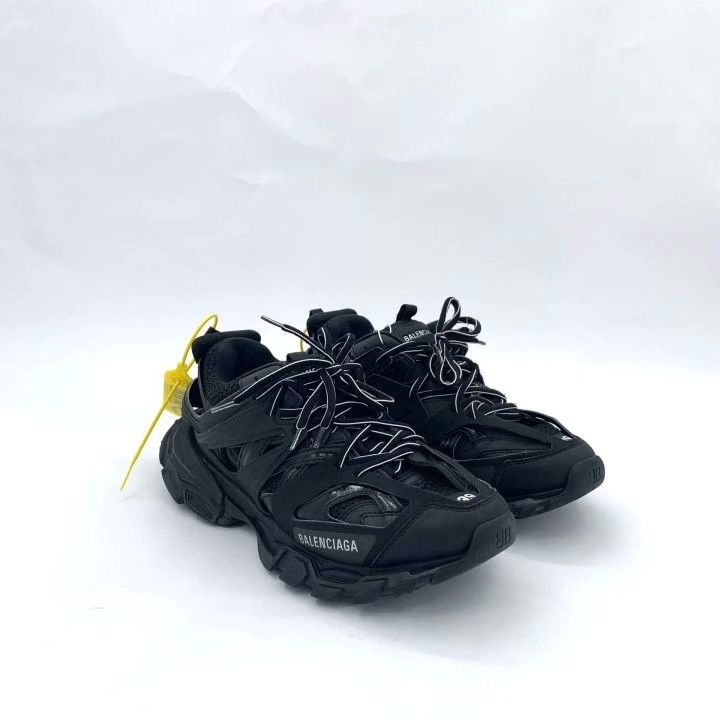 Balenciaga Balenciaga Track Black Logo Sneakers Size US 6 / EU 39 - 2 Thumbnail