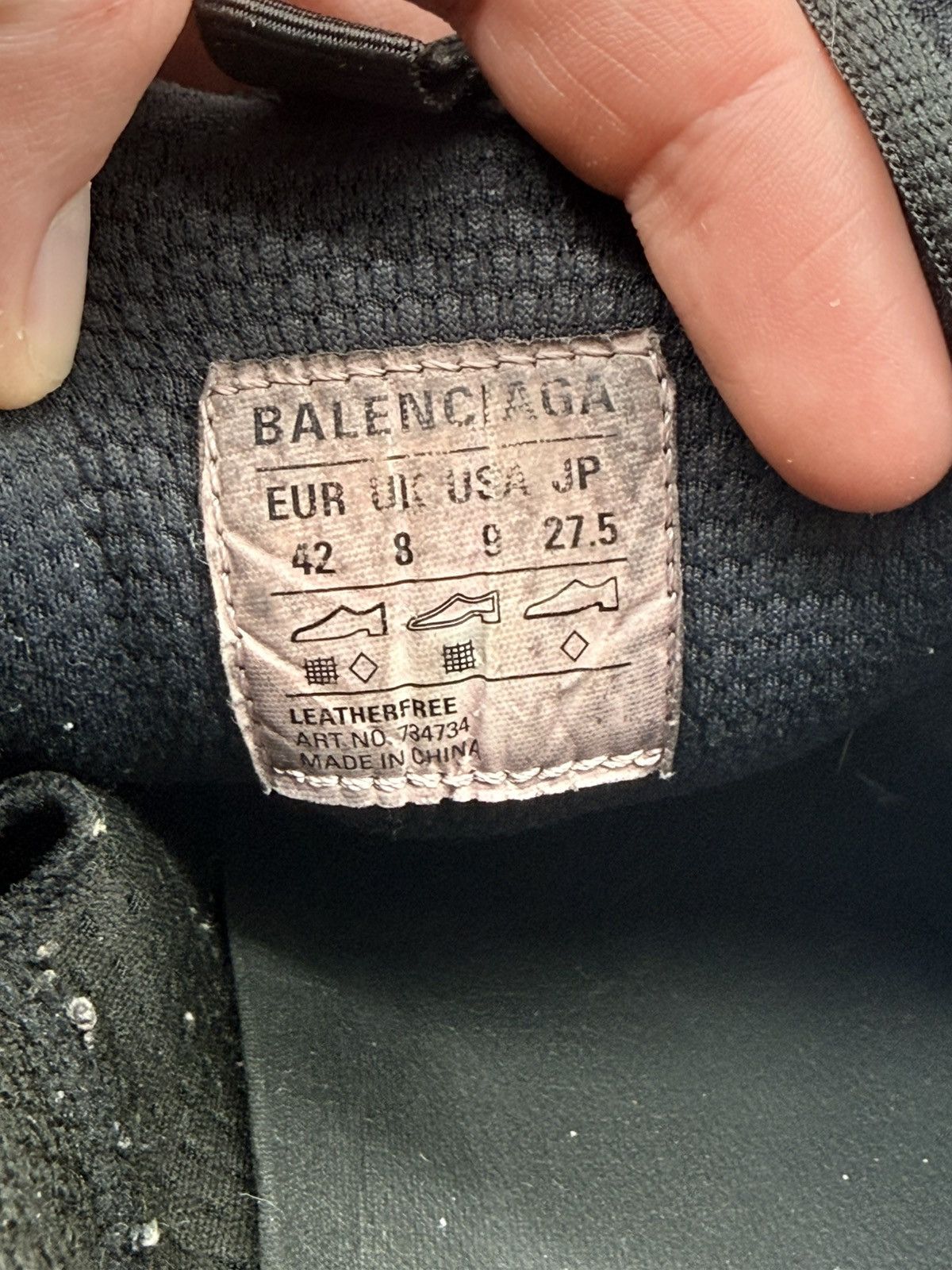 Balenciaga Size 9 - Balenciaga 3XL Sneaker Worn-Out - Black Size US 9 / EU 42 - 7 Thumbnail
