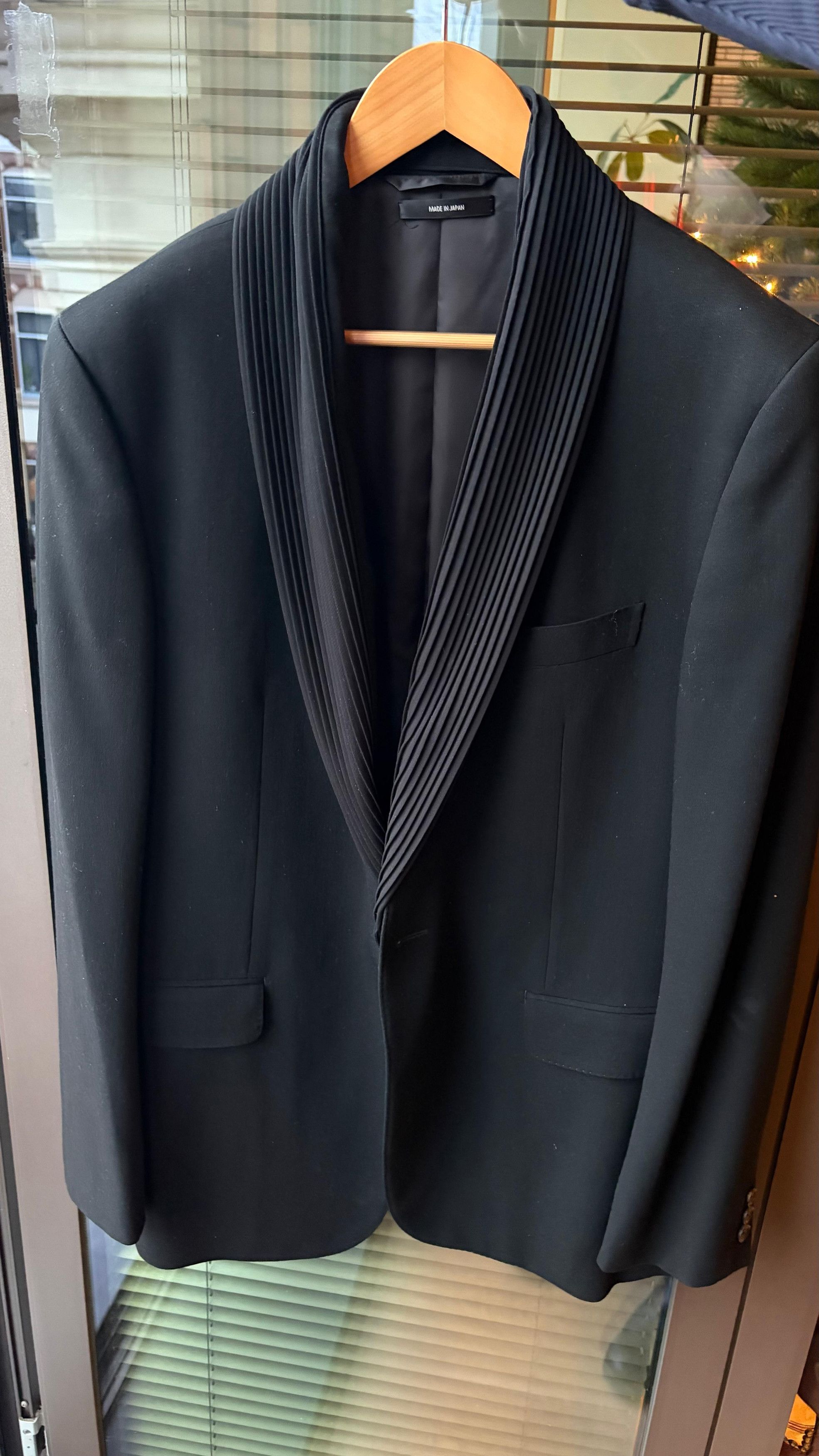 Issey Miyake Issey Miyake Black Blazer With Pleated Collar/Lapel Size 52L - 1 Thumbnail