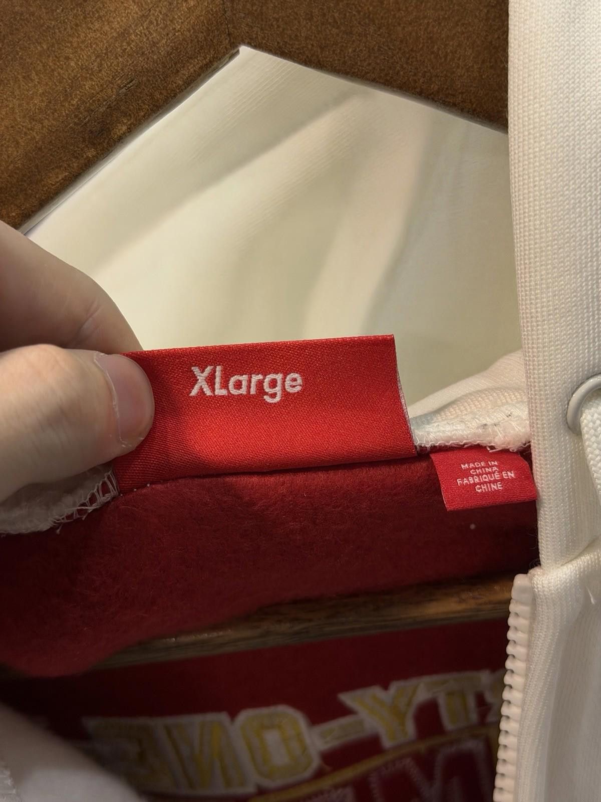 Supreme Supreme Zip Up Hooded Sweatshirt (25FW) White/Red Size (XL) Size US XL / EU 56 / 4 - 11 Thumbnail