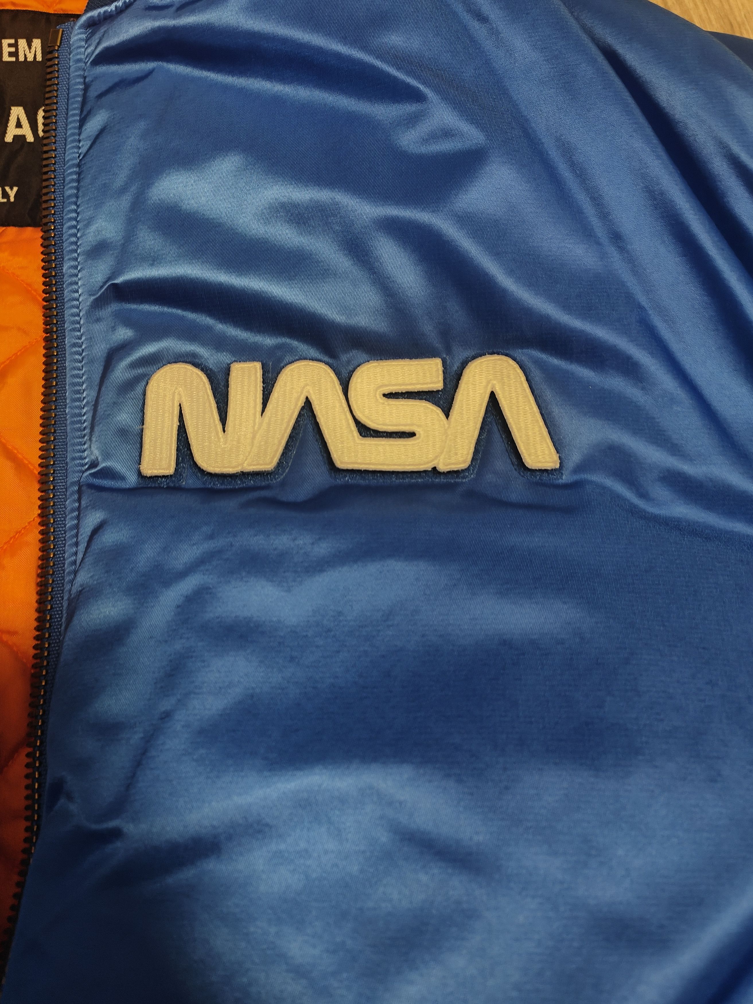 Balenciaga Balenciaga NASA Bomber Size US M / EU 48-50 / 2 - 3 Thumbnail