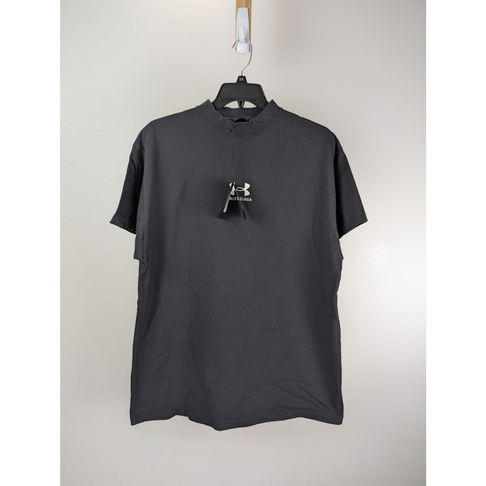 Balenciaga × Under Armour o1rshd1 Q:2 / Vintage Jersey Oversized T-Shirt Washed Black Size US S / EU 44-46 / 1 - 1 Thumbnail