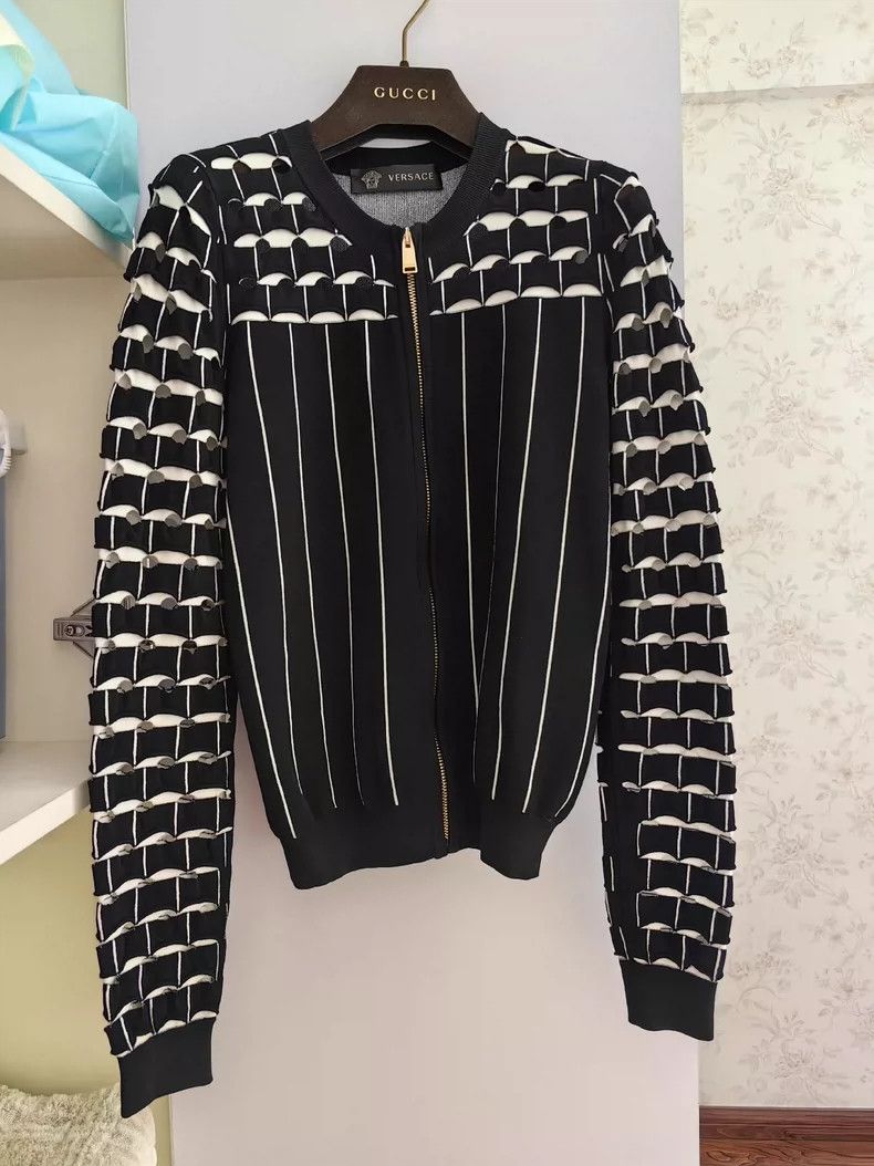 Other Versace Knitted jacket Size XS / US 0-2 / IT 36-38 - 1 Thumbnail