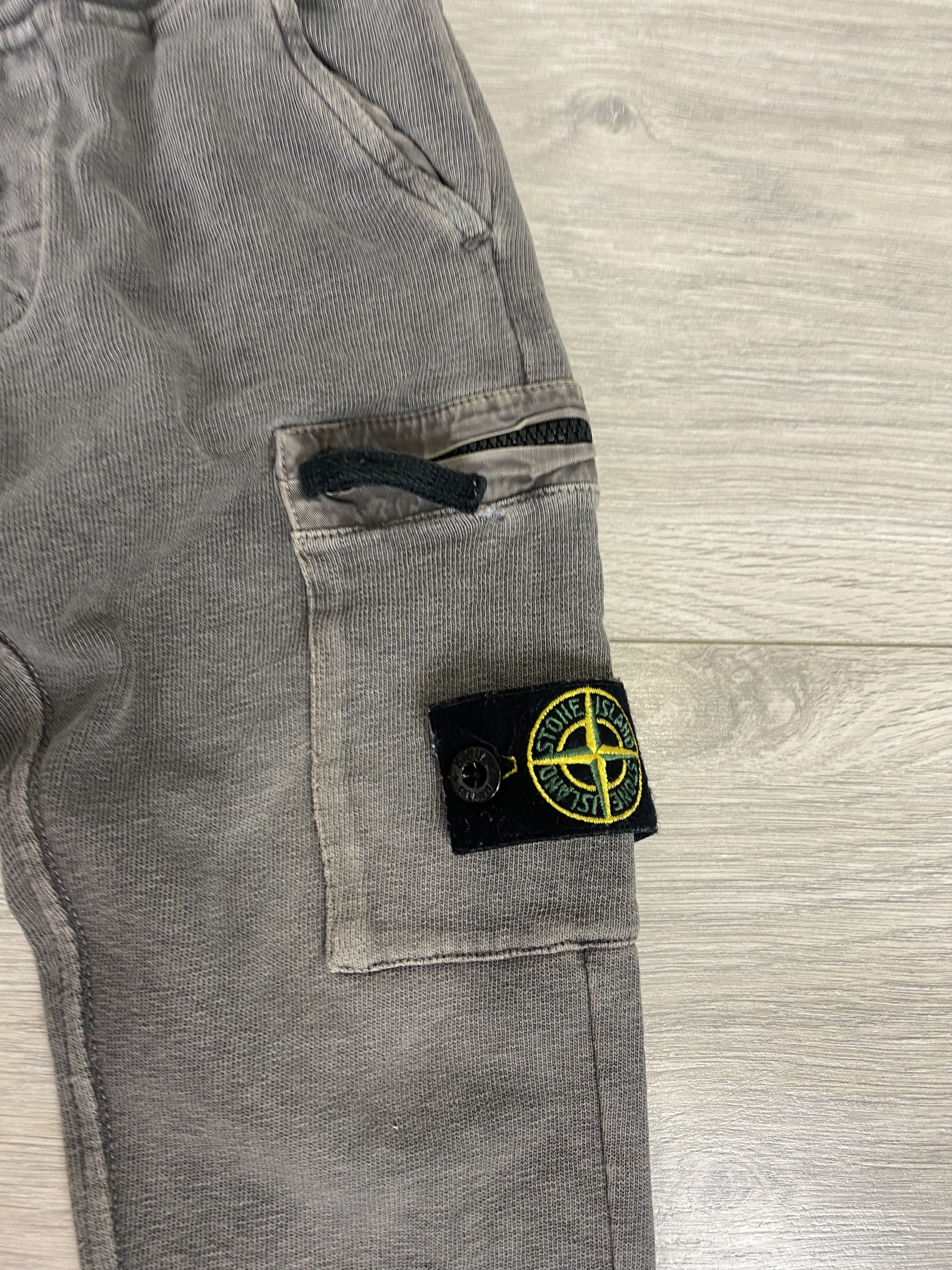 Stone Island Stone Island Junior Sweatpants Age 4 Size US 26 / EU 42 - 2 Thumbnail
