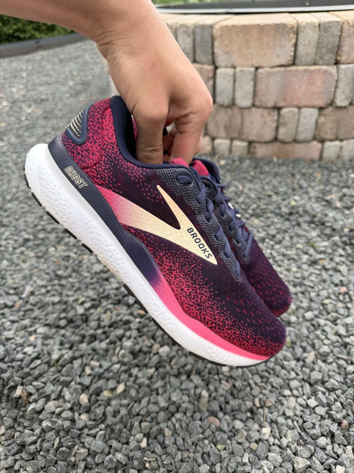 Brooks Brooks Ghost 16 Peacoat/Raspberry/Apricot Size 7W 5.5M Size US 9 / EU 42 - 5 Thumbnail