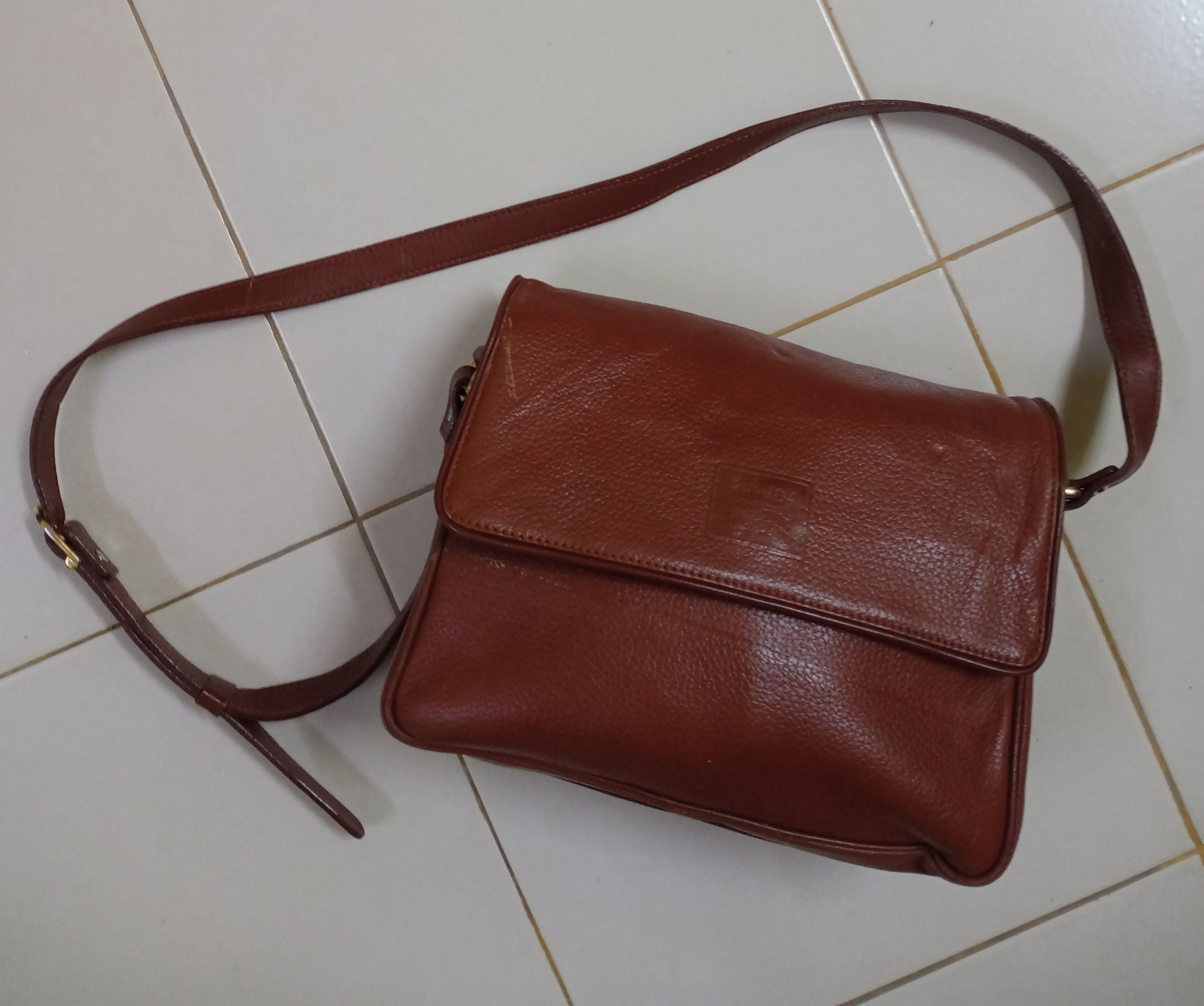 Burberry VINTAGE BURBERRY BROWN LEATHER CROSSBODY BAG Size ONE SIZE - 1 Thumbnail