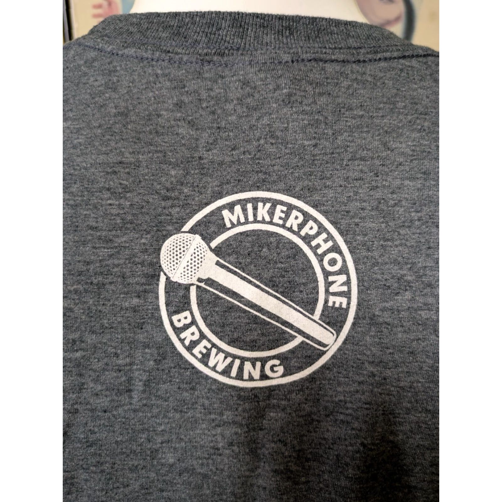 Gildan Mikerphone Brewing Smells Like A Beer Fest 24 T Shirt Large Elk Gove IL Shirt Men L Gray Cotton Blend Graphic Tee 2024 Bar Beer Size US L / EU 52-54 / 3 - 4 Thumbnail