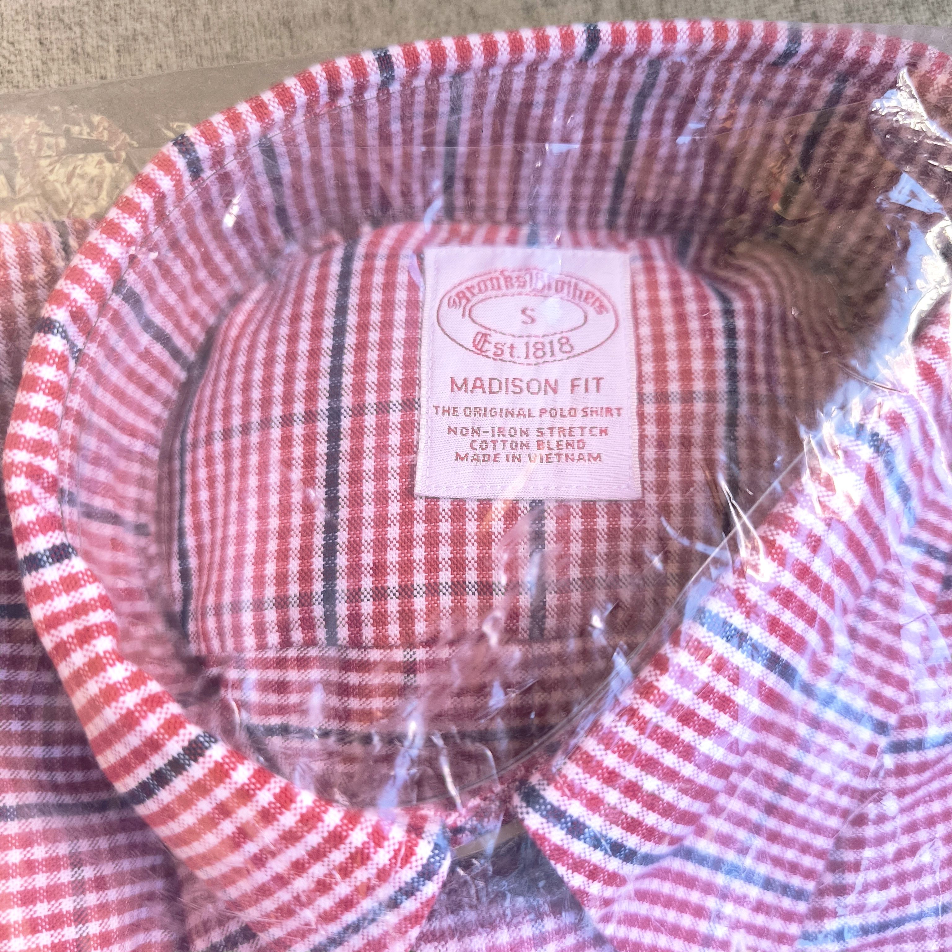 Brooks Brothers Brooks Brothers Madison Fit Shirt Small NWT Red Check Oxford Size US S / EU 44-46 / 1 - 4 Thumbnail