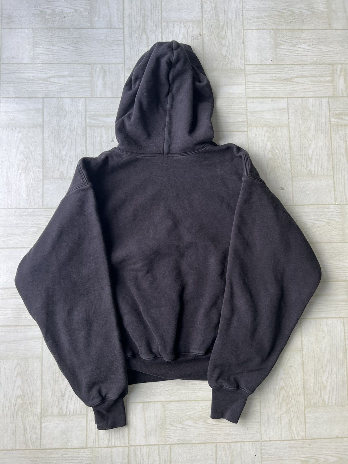 Balenciaga × Gap × Yeezy Iconic Kanye West YZY Gap Oversized Boxy Hoodie Sweater Size US M / EU 48-50 / 2 - 3 Thumbnail