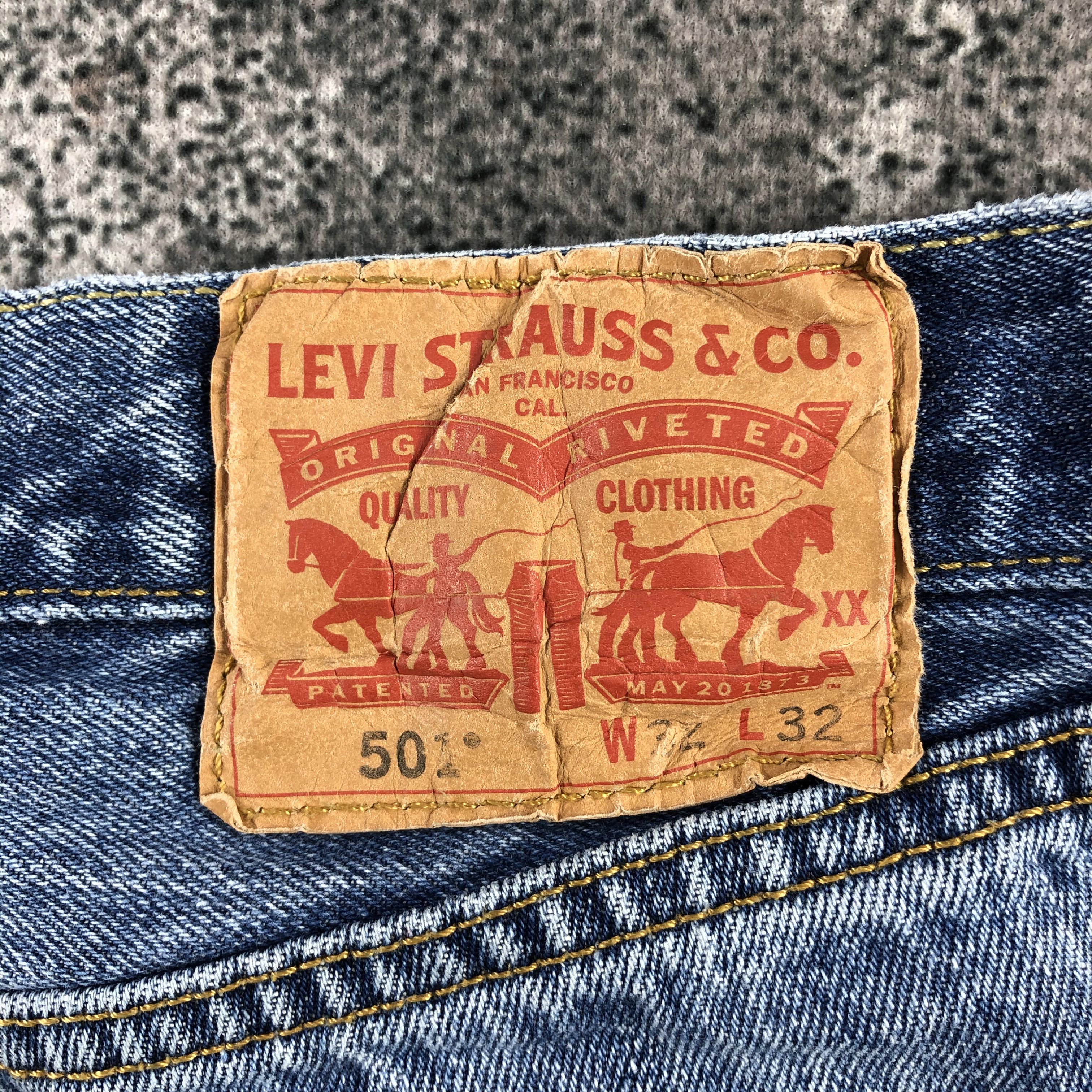 Levi's Vintage Levi's 501 Jeans Distress Medium Wash Denim KJ1069 Size US 32 / EU 48 - 5 Thumbnail