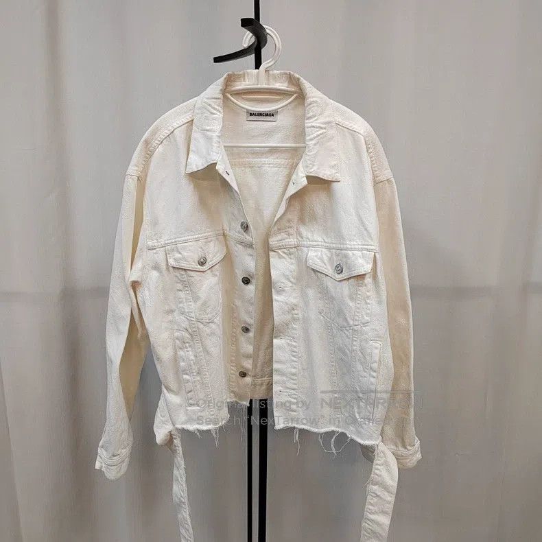 Balenciaga Balenciaga Denim Jacket White Size 36 Size XS / US 0-2 / IT 36-38 - 1 Thumbnail
