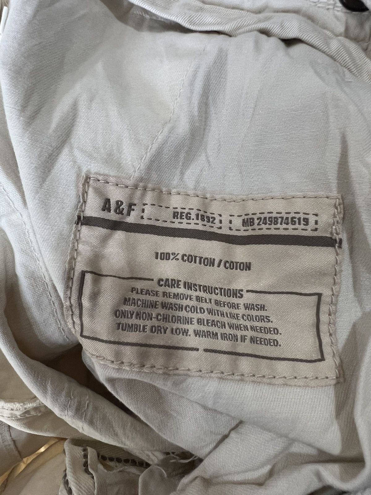 Abercrombie & Fitch 🔥Abercrombie & Fitch Short Pant Cargo Size US 32 / EU 48 - 15 Thumbnail