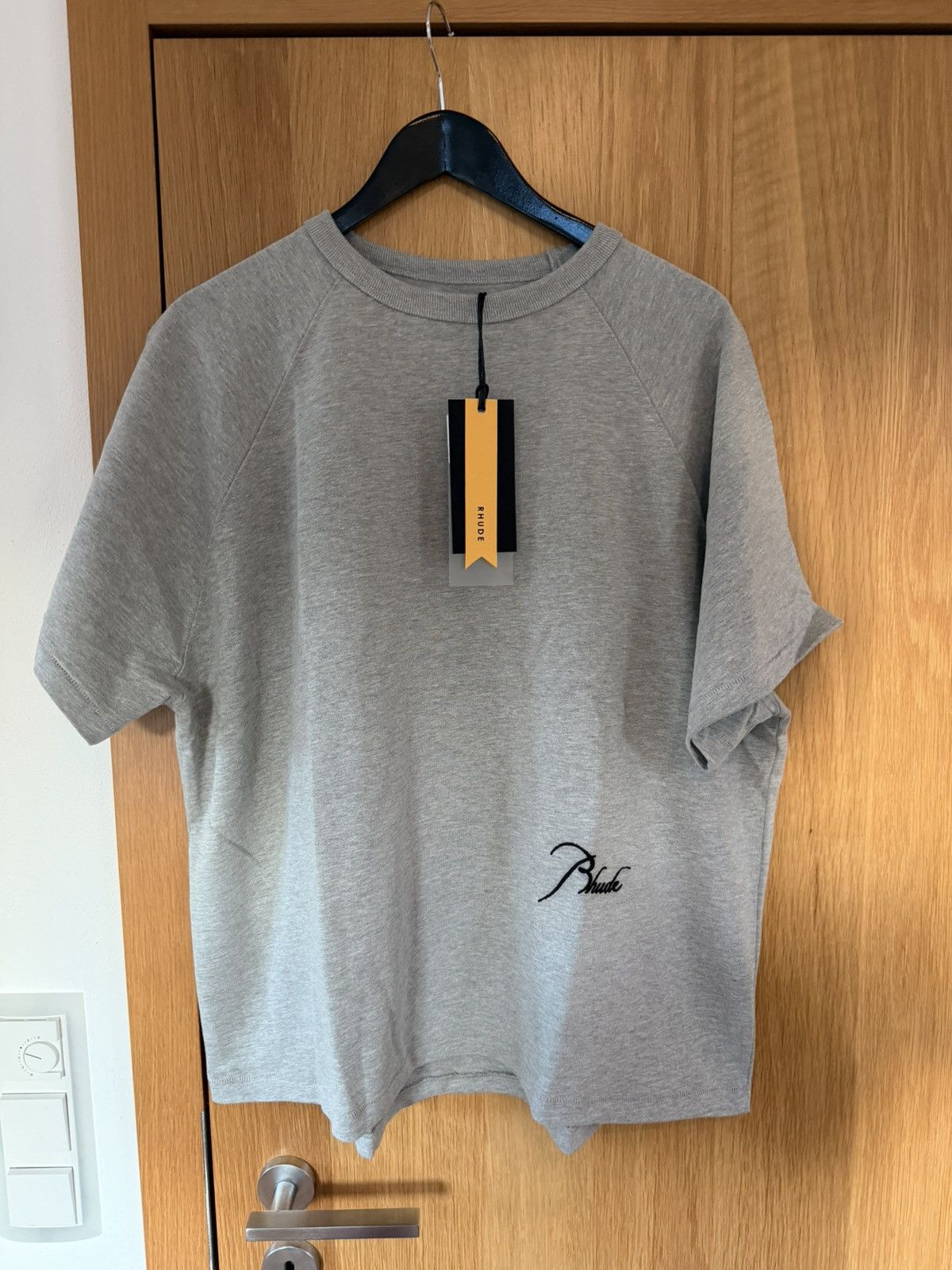 Rhude Rhude classique Raglan Tshirt SS26 Size US M / EU 48-50 / 2 - 1 Thumbnail