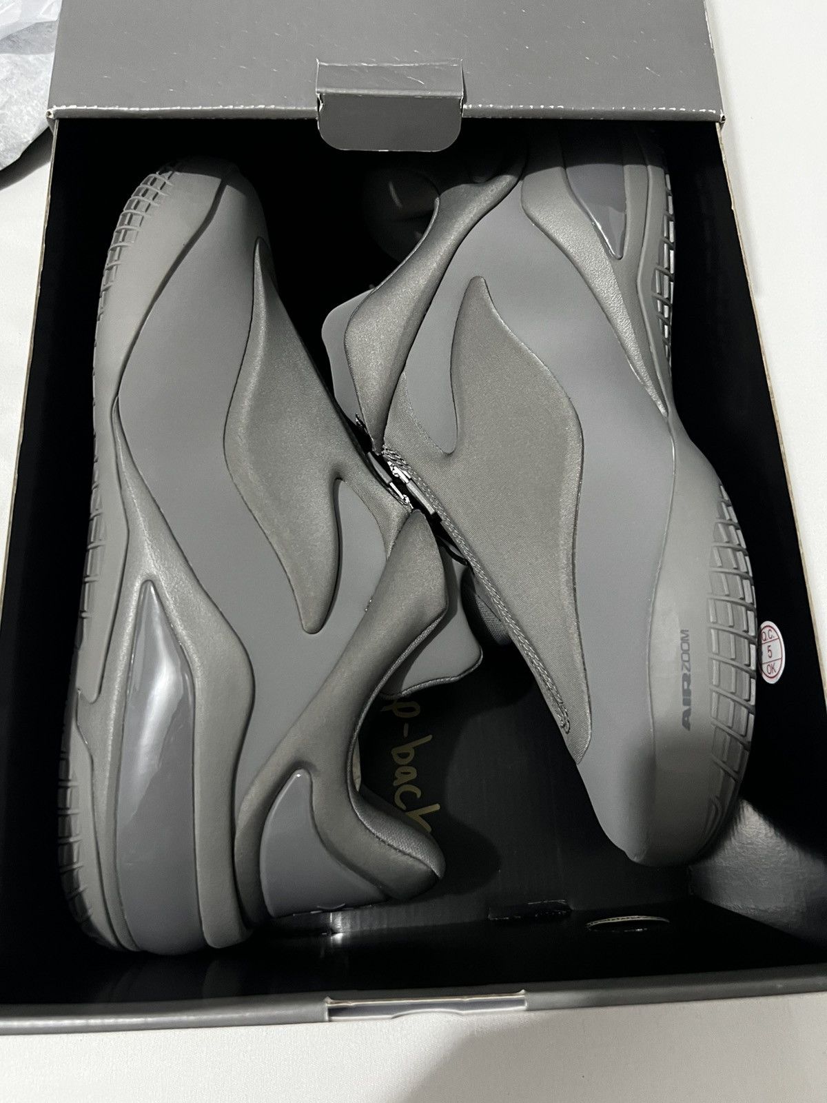 Converse Shai 001 Ares Gray Size US 10.5 / EU 43-44 - 7 Thumbnail