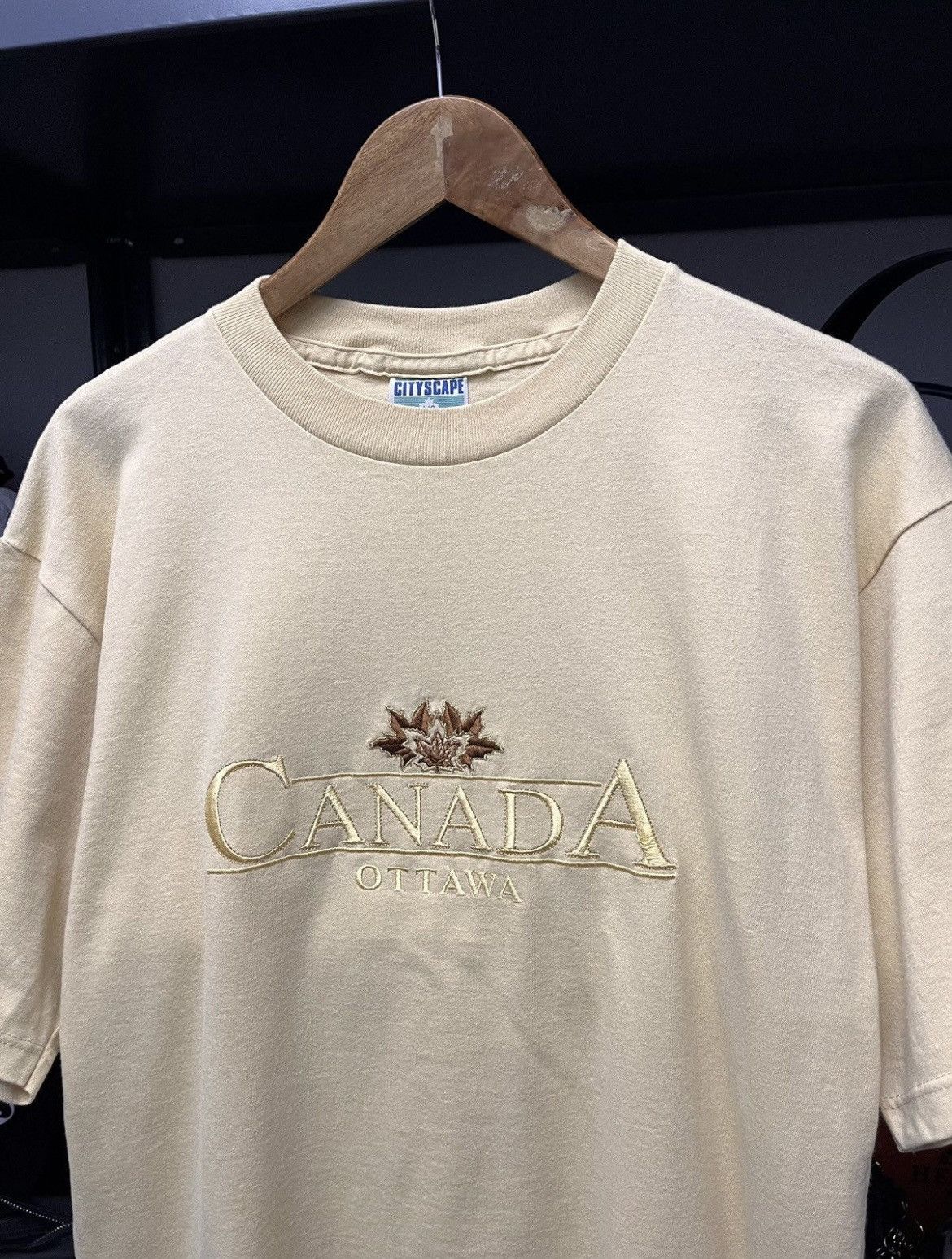 Vintage Vintage Canada Ottawa T-shirt Size US L / EU 52-54 / 3 - 2 Thumbnail
