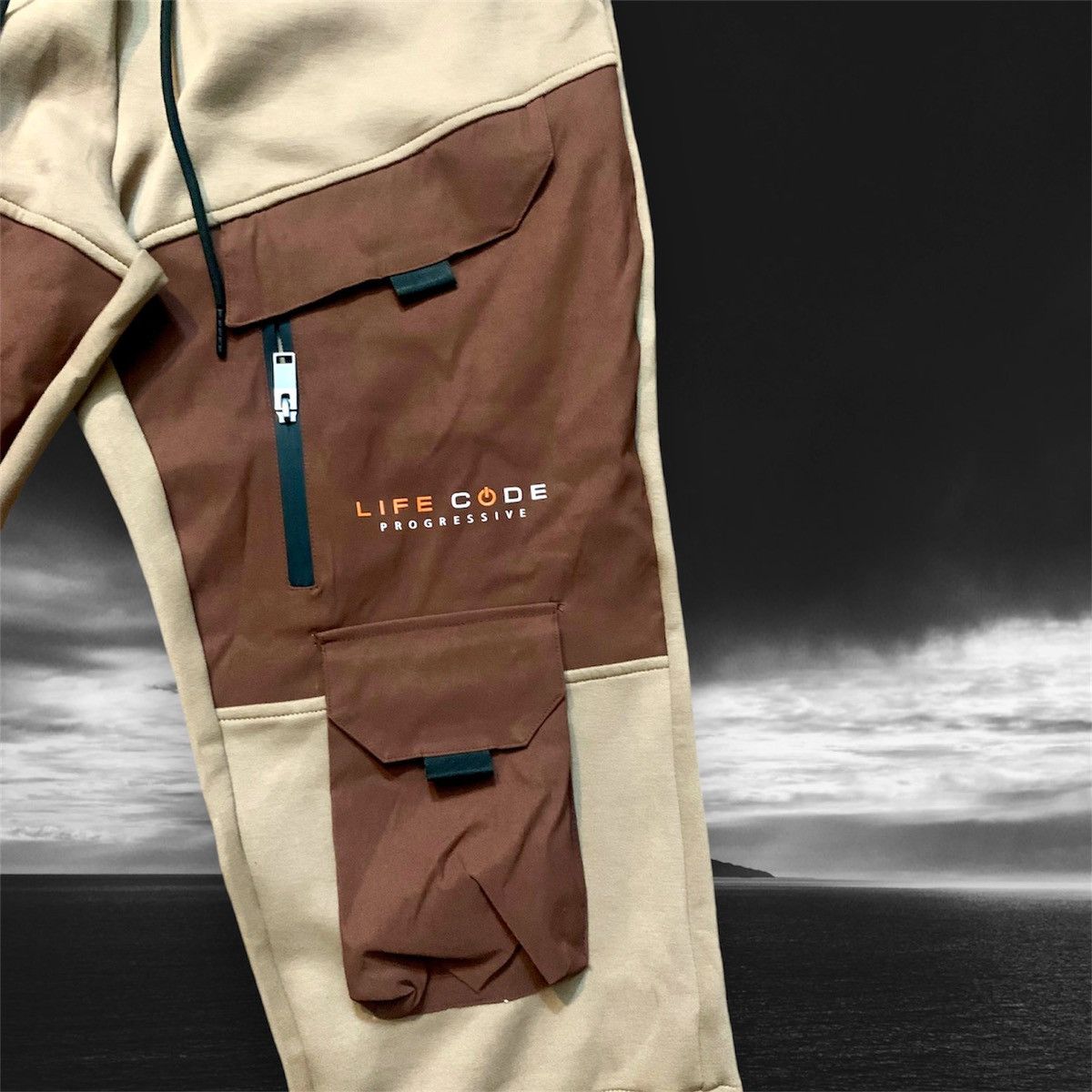 Other New Cargo Pants Sweatpants Size L Size US 34 / EU 50 - 5 Thumbnail
