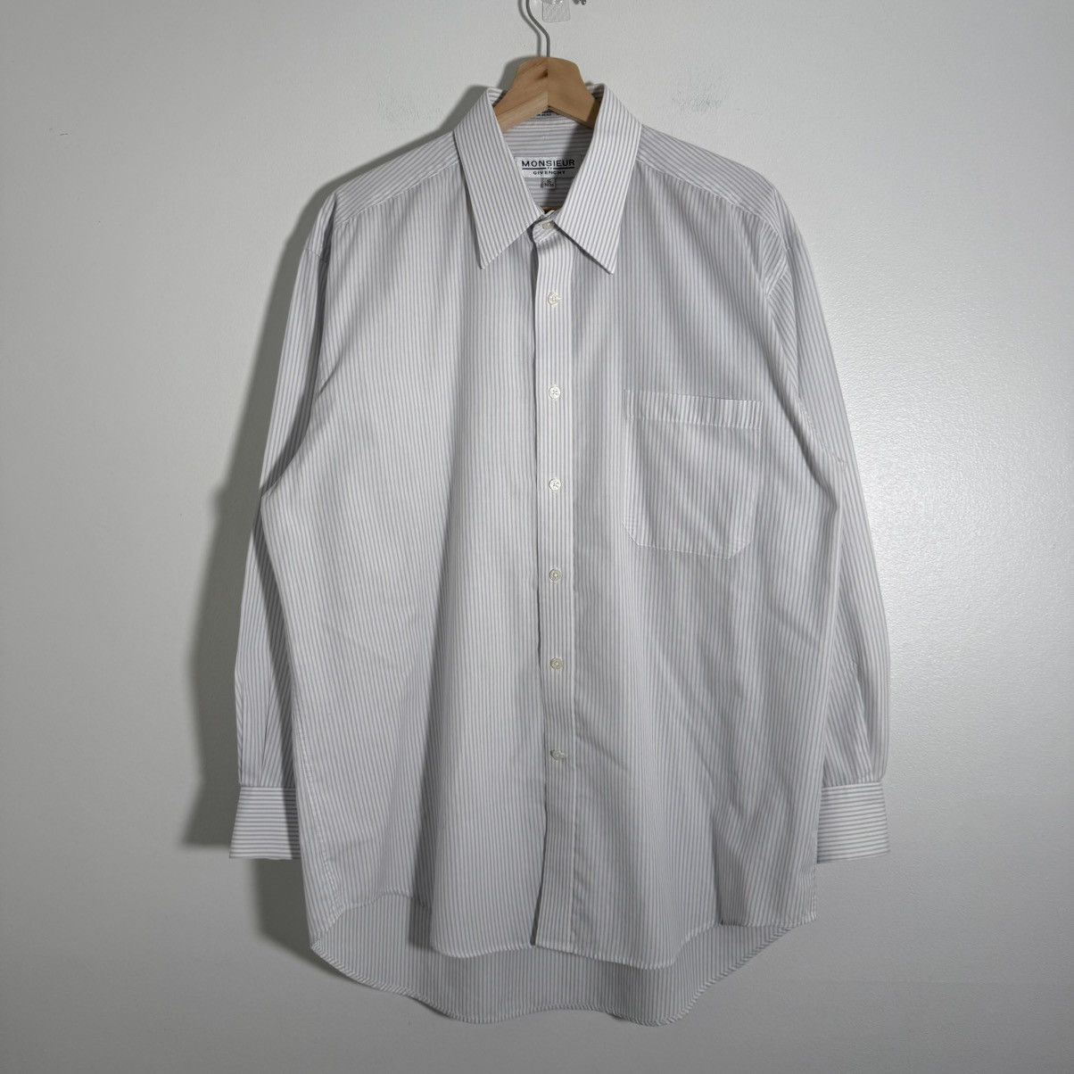 Givenchy Vintage Givenchy Pinstripe Button Up Dress Shirt Size 16 XL Size US XL / EU 56 / 4 - 2 Thumbnail