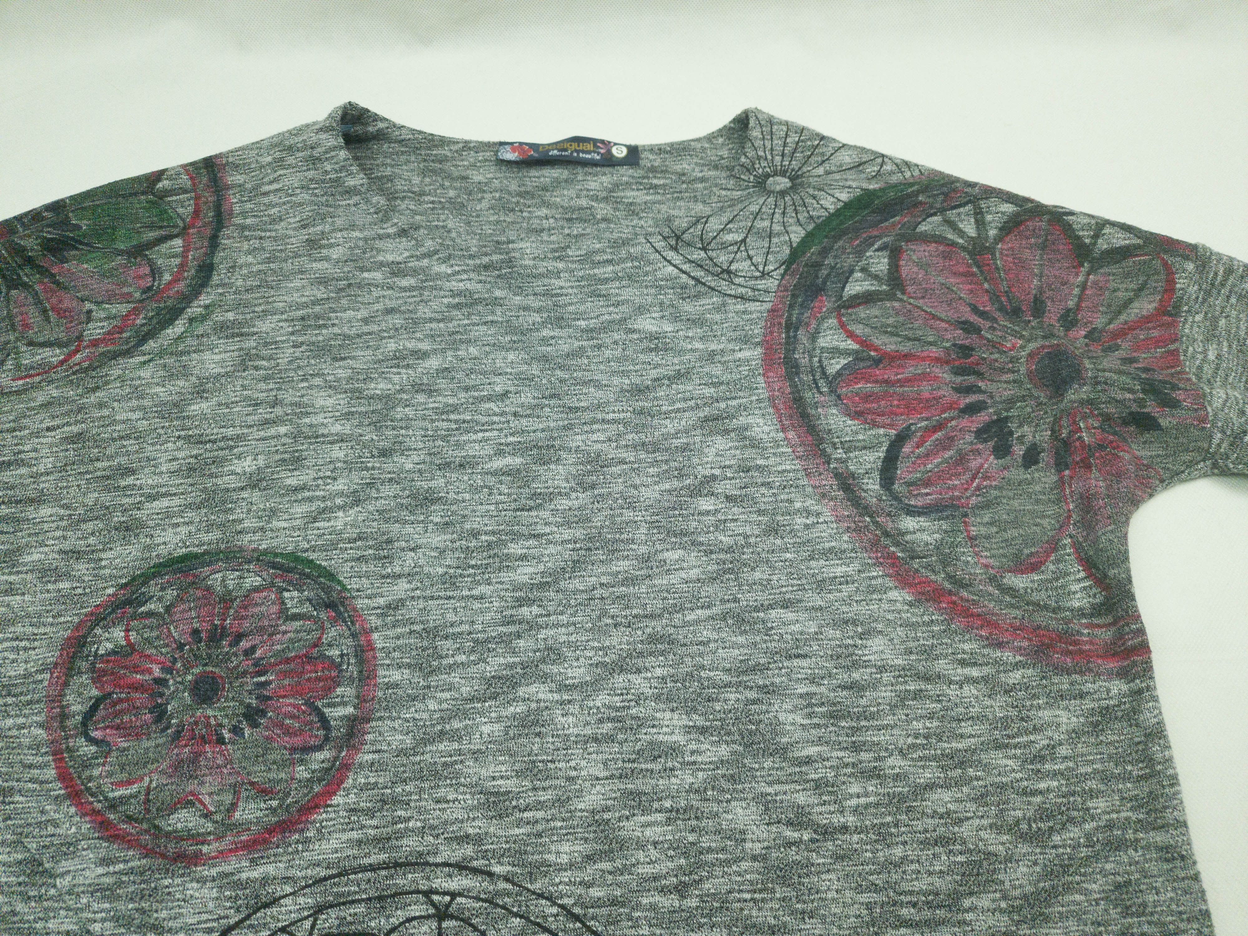Desigual WOMENS DESIGUAL TOP SIZE S PLUS Size S / US 4 / IT 40 - 4 Thumbnail