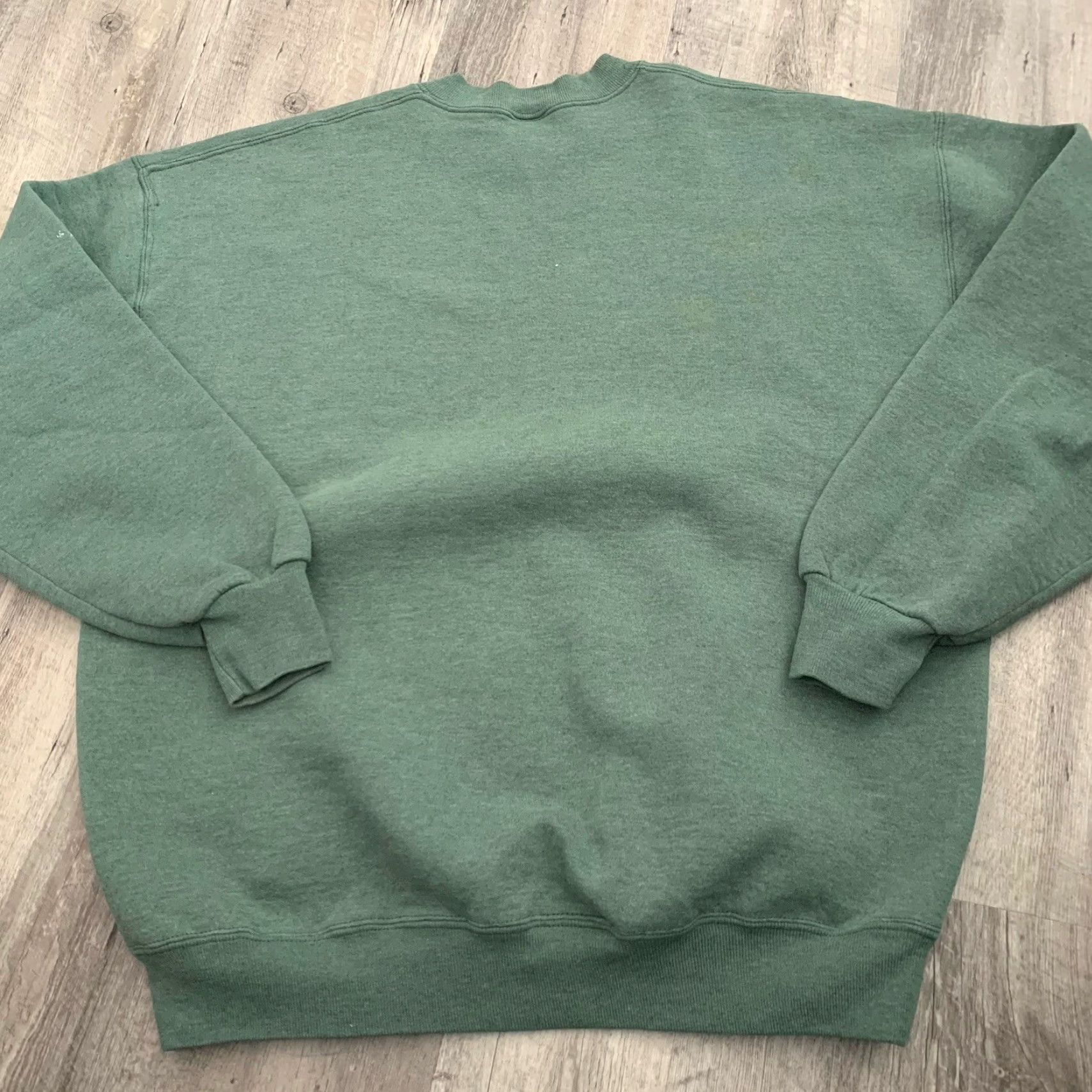 Jerzees VINTAGE Jerzees Sweatshirt Mens XL Green Irish Shamrocks Pullover Crew Neck Long Sleeve Cotton Polyester Fleece Graphic Print Breathable MENS Size US XL / EU 56 / 4 - 5 Thumbnail