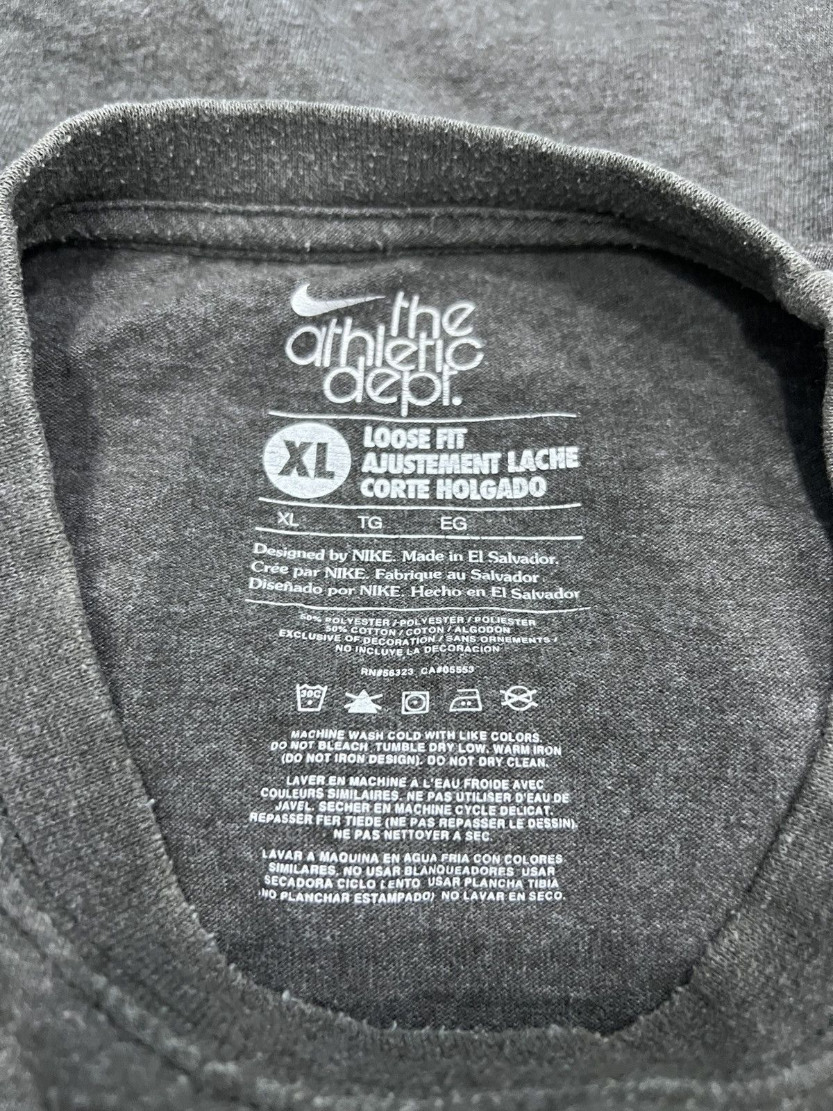 Nike Nike Small Logo Plain Tee Size US XL / EU 56 / 4 - 4 Thumbnail