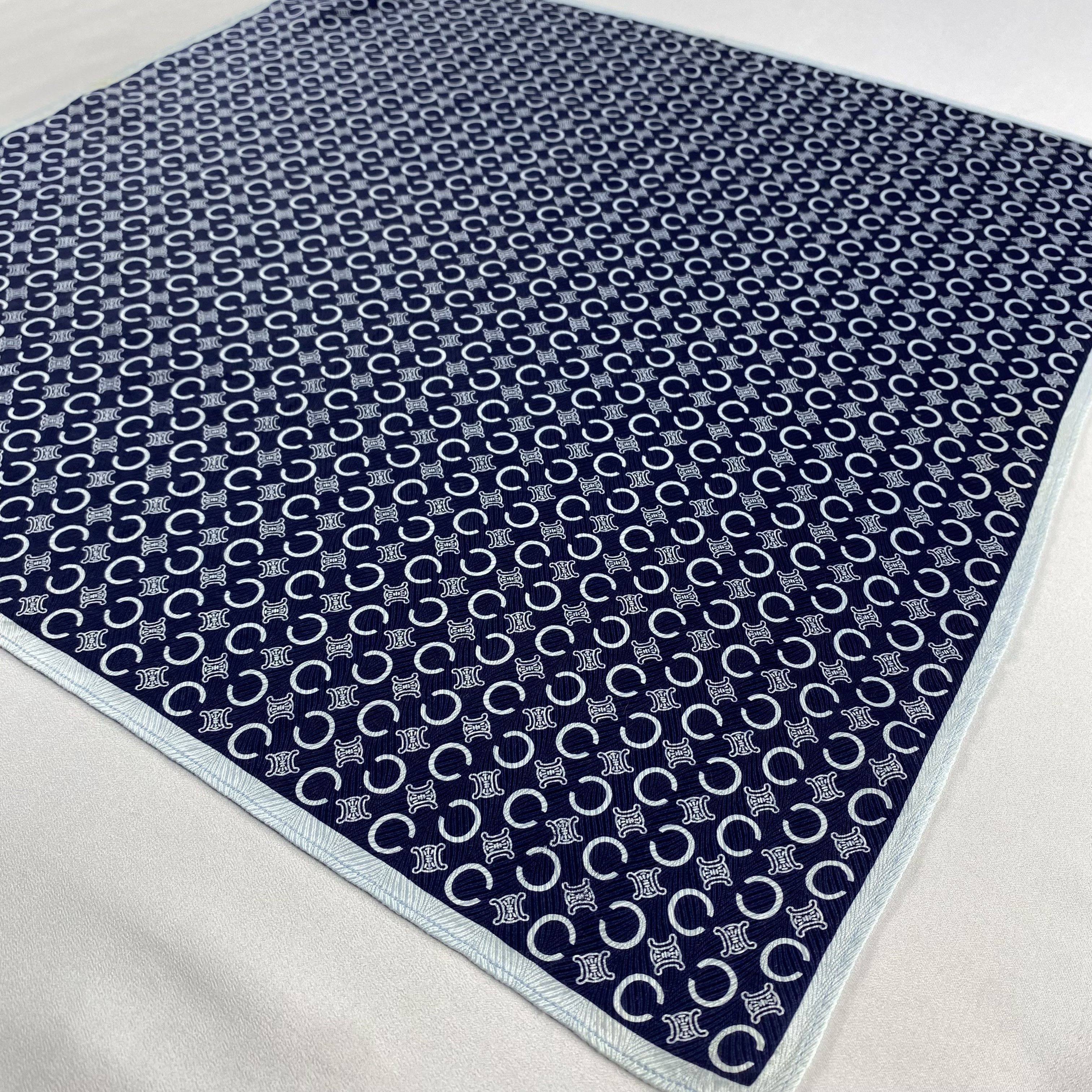 Celine × Vintage Celine Neckerchief / Bandana / Handkerchief-P1865 Size ONE SIZE - 2 Thumbnail