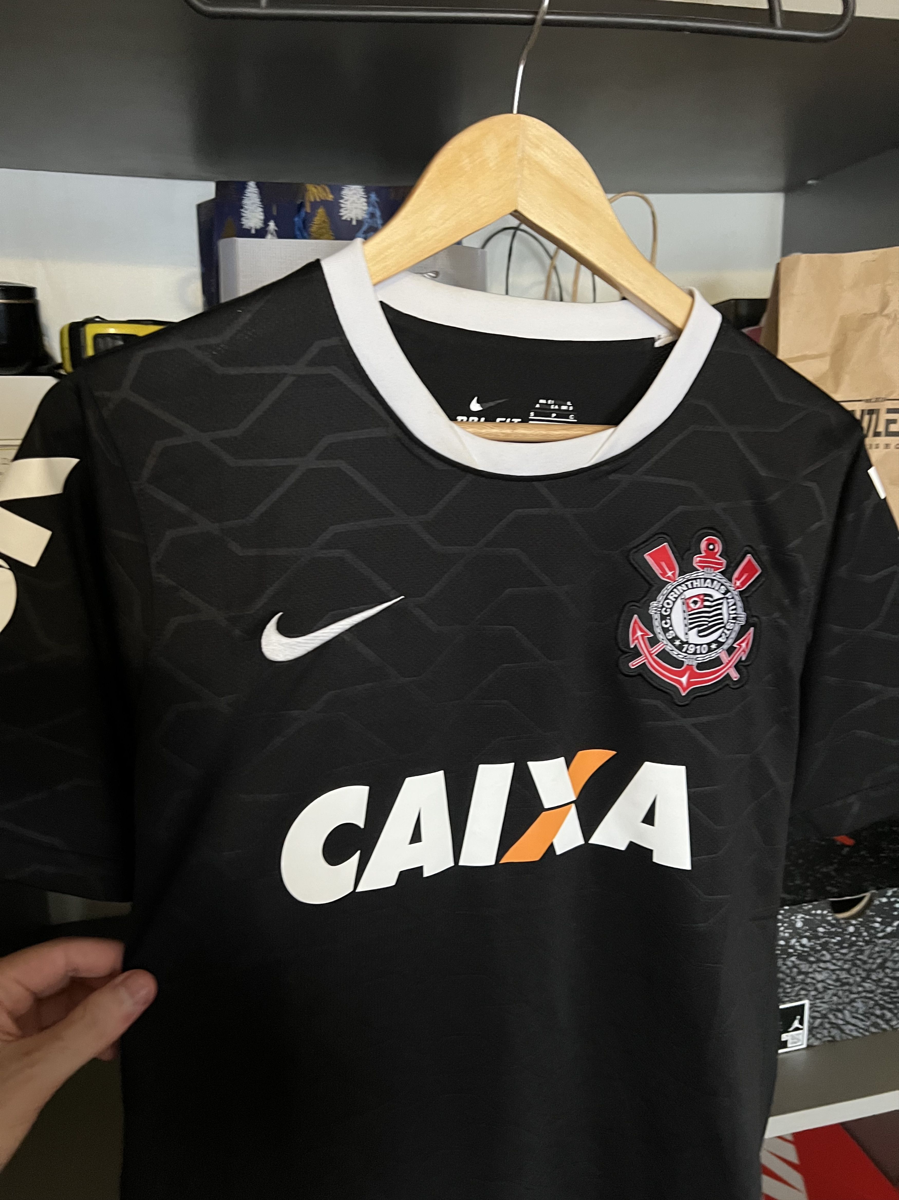 Vintage Vintage Nike FC Corinthians Brazil Soccer Jersey Y2K Retro Size US S / EU 44-46 / 1 - 2 Thumbnail