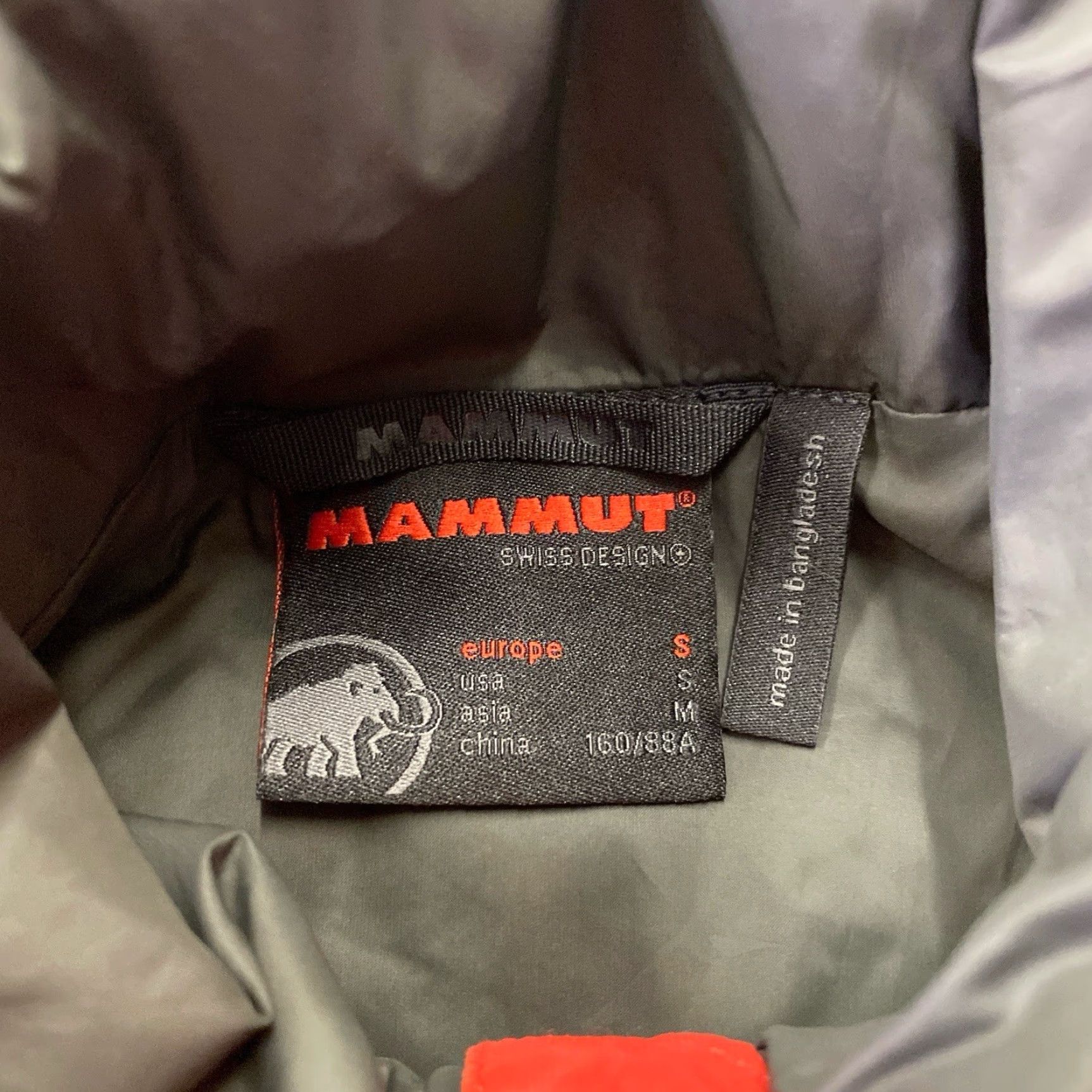 Mammut Mammut Quilted Jacket Women's Small Red Full Zip Jacket Women S Red Full Zip Mammut Albula Size S / US 4 / IT 40 - 3 Thumbnail