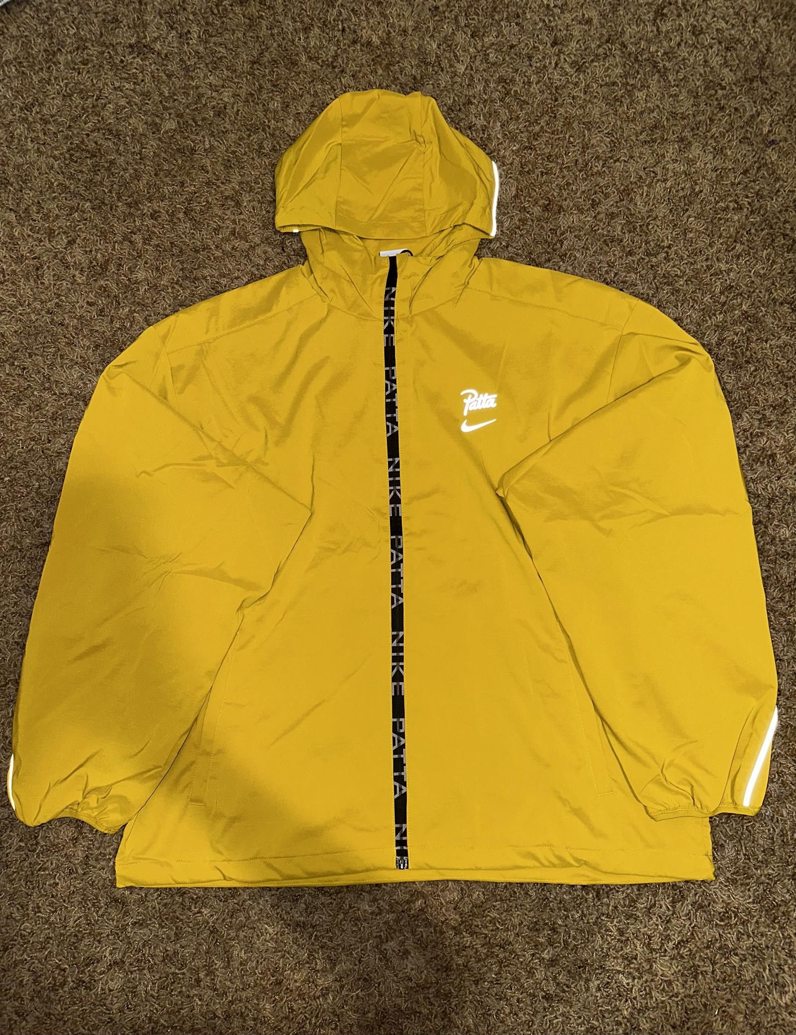 Nike Men’s Patta Running Team Full-Zip Saffron Quartz Jacket