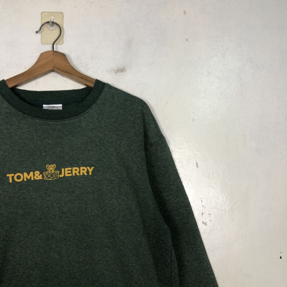 Japanese Brand 📌Vintage Sweatshirt Tom & Jerry Big Logo Size US L / EU 52-54 / 3 - 8 Thumbnail