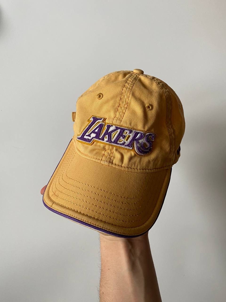 NBA Vintage New Era L.A Lakers NBA cap OS Size ONE SIZE - 1 Thumbnail