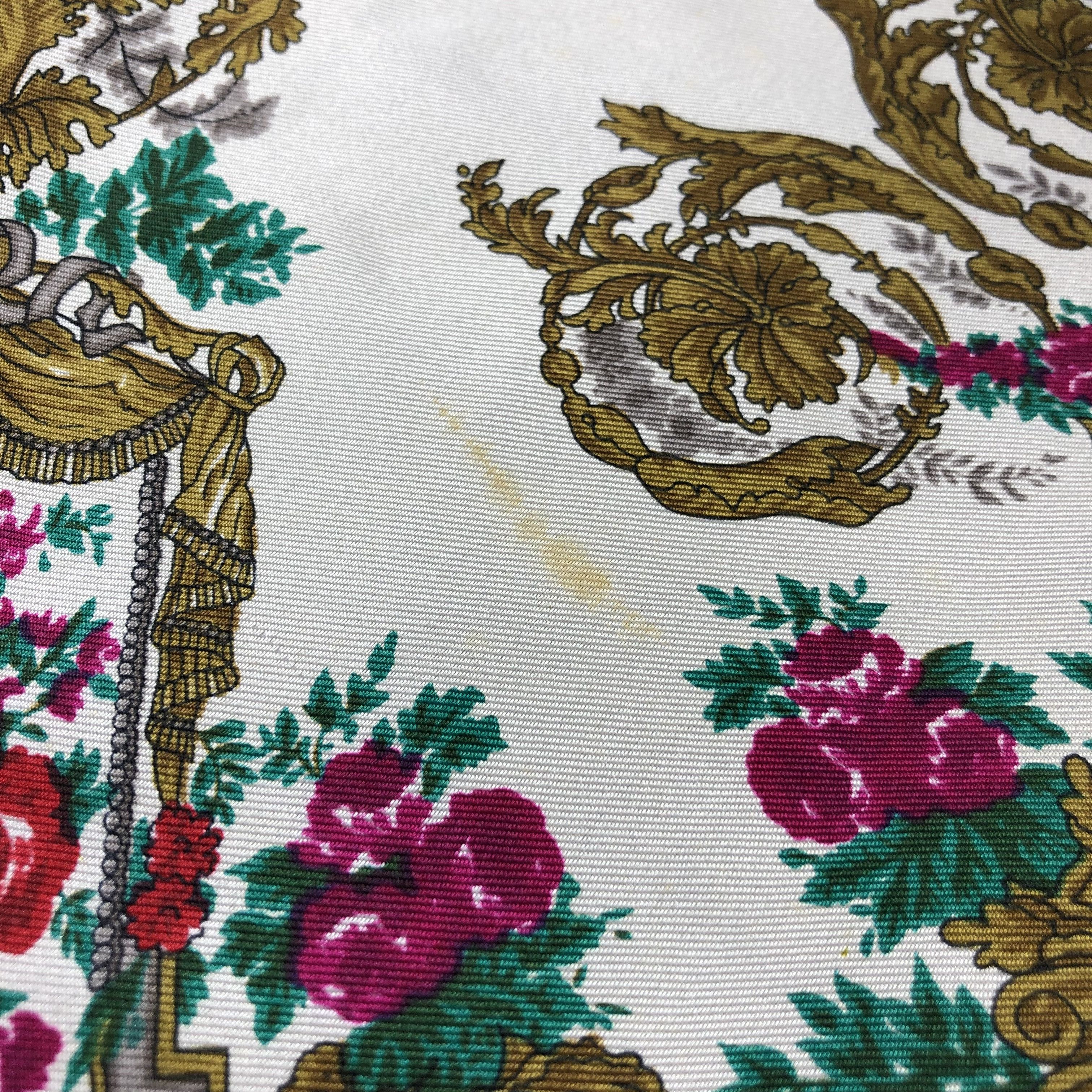 Japanese Brand Luxury Floral Silk Silk Scarf M873 Size ONE SIZE - 4 Thumbnail