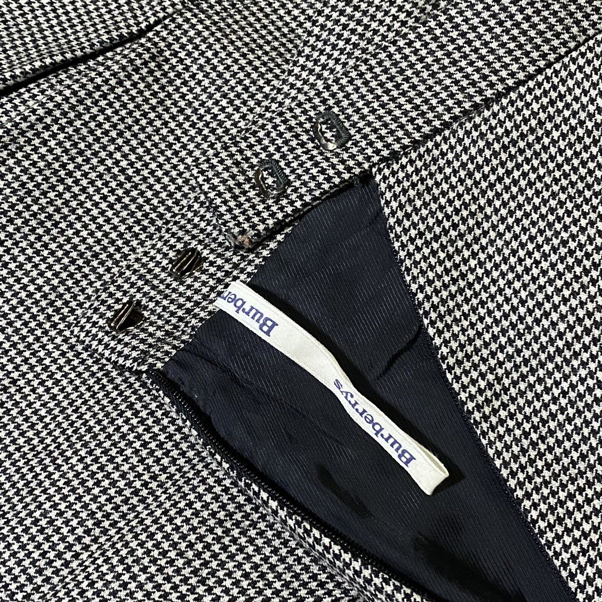 Burberry × Vintage Vintage 90s Burberrys Pleated Skirt Size 25" / US 0 / IT 36 - 6 Thumbnail