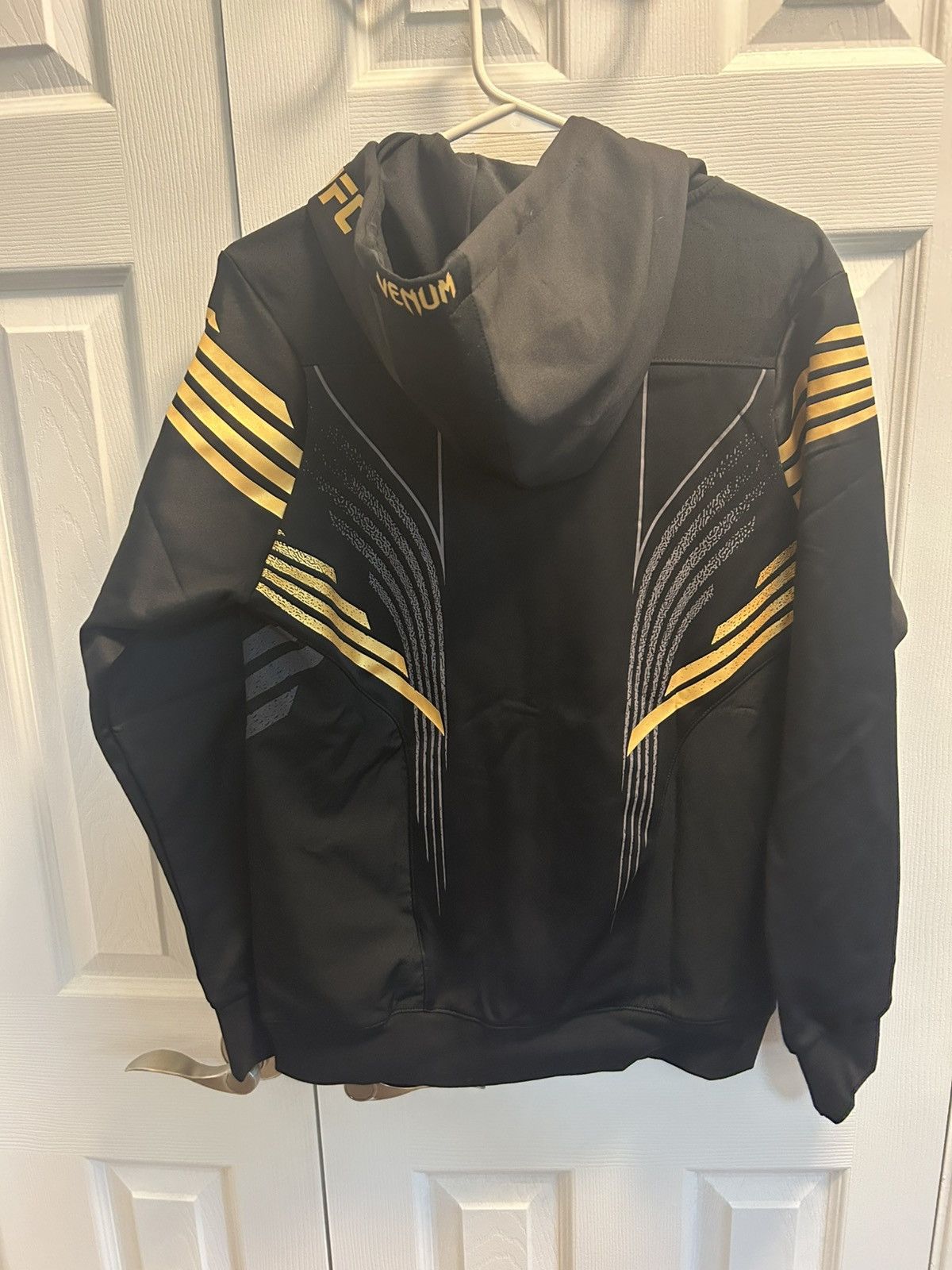UFC UFC Venum jacket (never worn with tags) Size US M / EU 48-50 / 2 - 2 Thumbnail