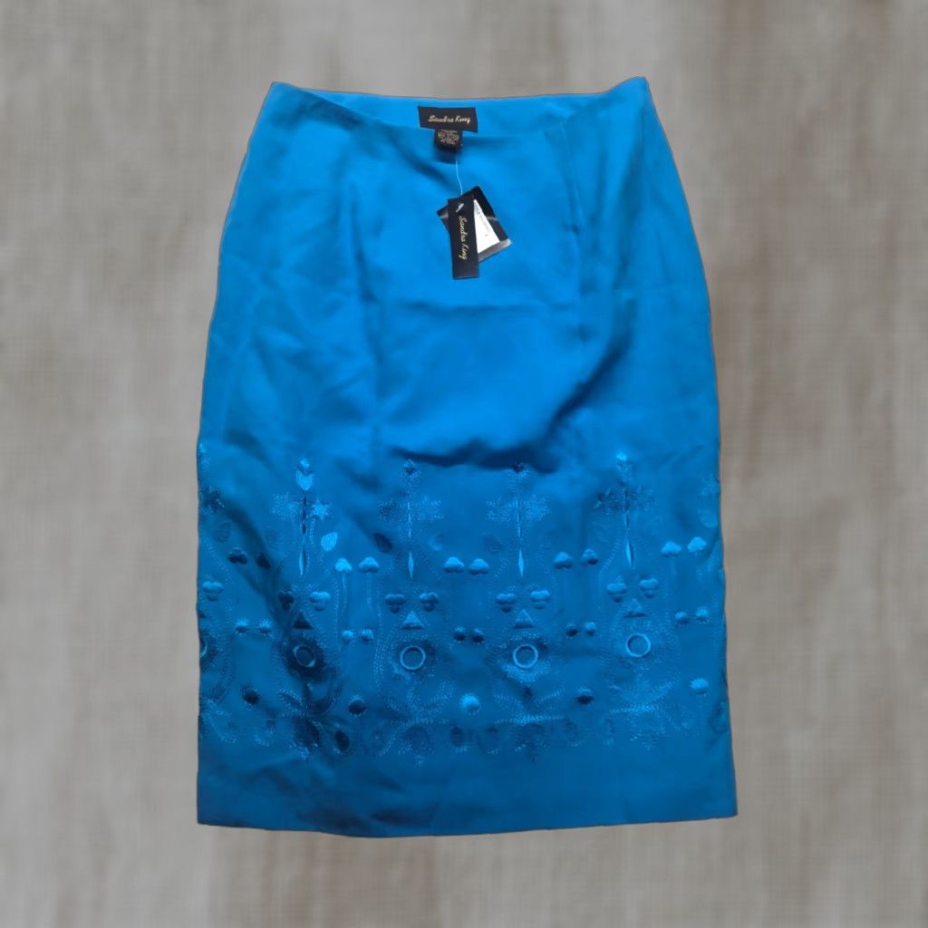 Vintage Sandra King Pencil Skirt Women's 8 Blue Silk Linen Embroidered Business Casual Size 30" / US 8 / IT 44 - 1 Thumbnail