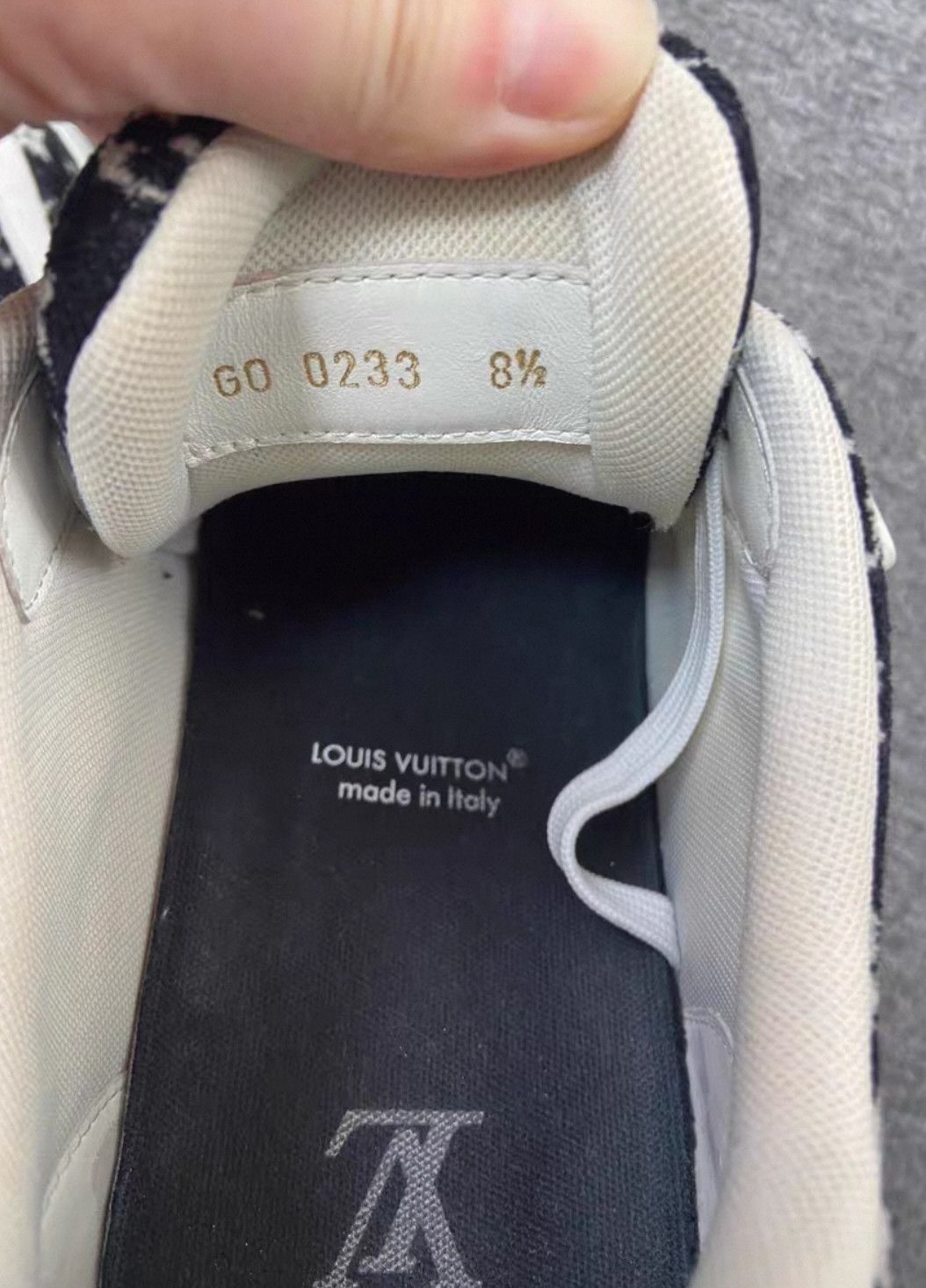 Louis Vuitton Louis Vuitton Black and White Trainer Lace Up Low Top Fash Size US 8.5 / EU 41-42 - 5 Thumbnail