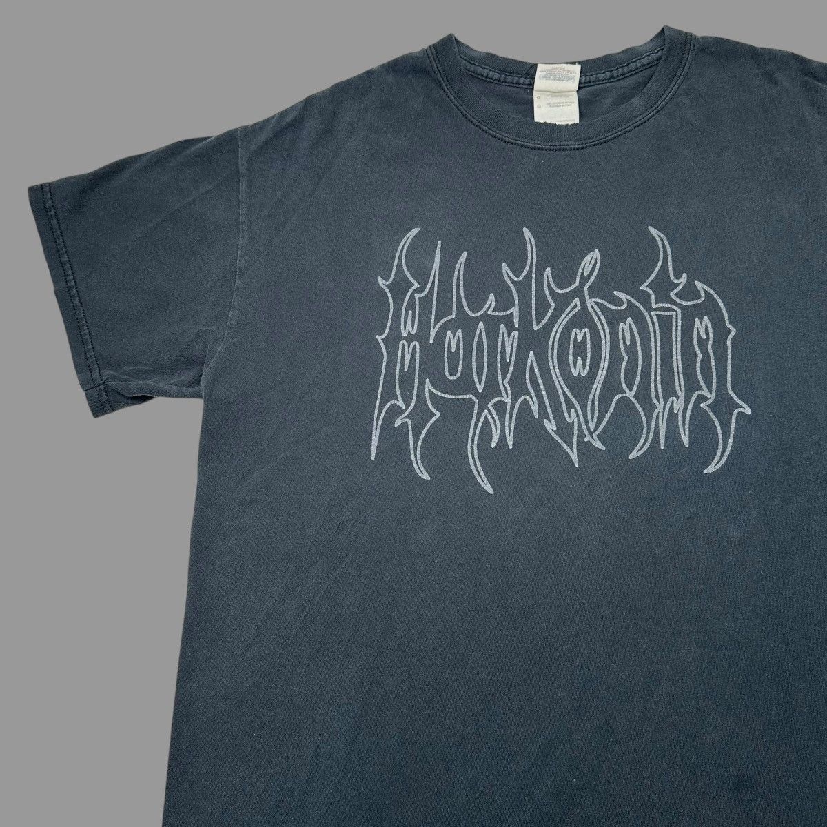 Vintage Vintage Y2K metal band tee Size US L / EU 52-54 / 3 - 3 Thumbnail