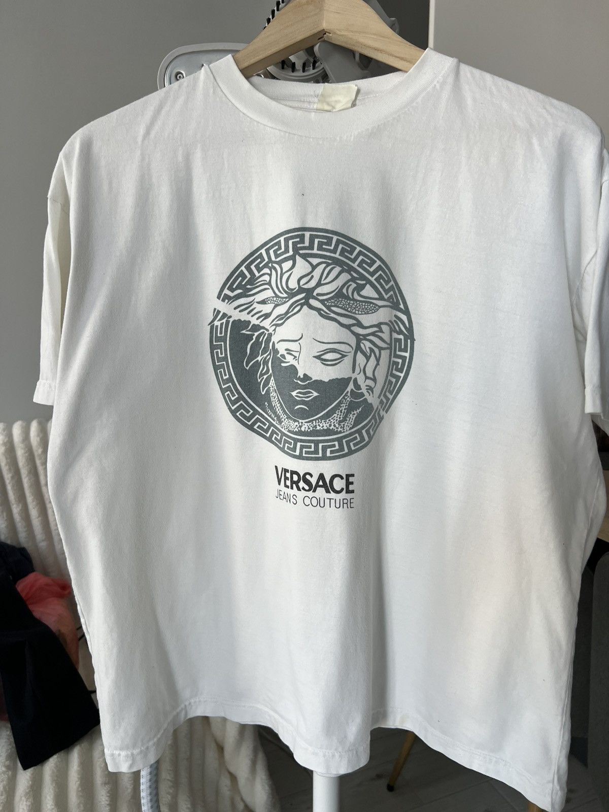 Versace Versace Jeans Couture T-shirt Logo Tee White Vintage Size US M / EU 48-50 / 2 - 12 Thumbnail