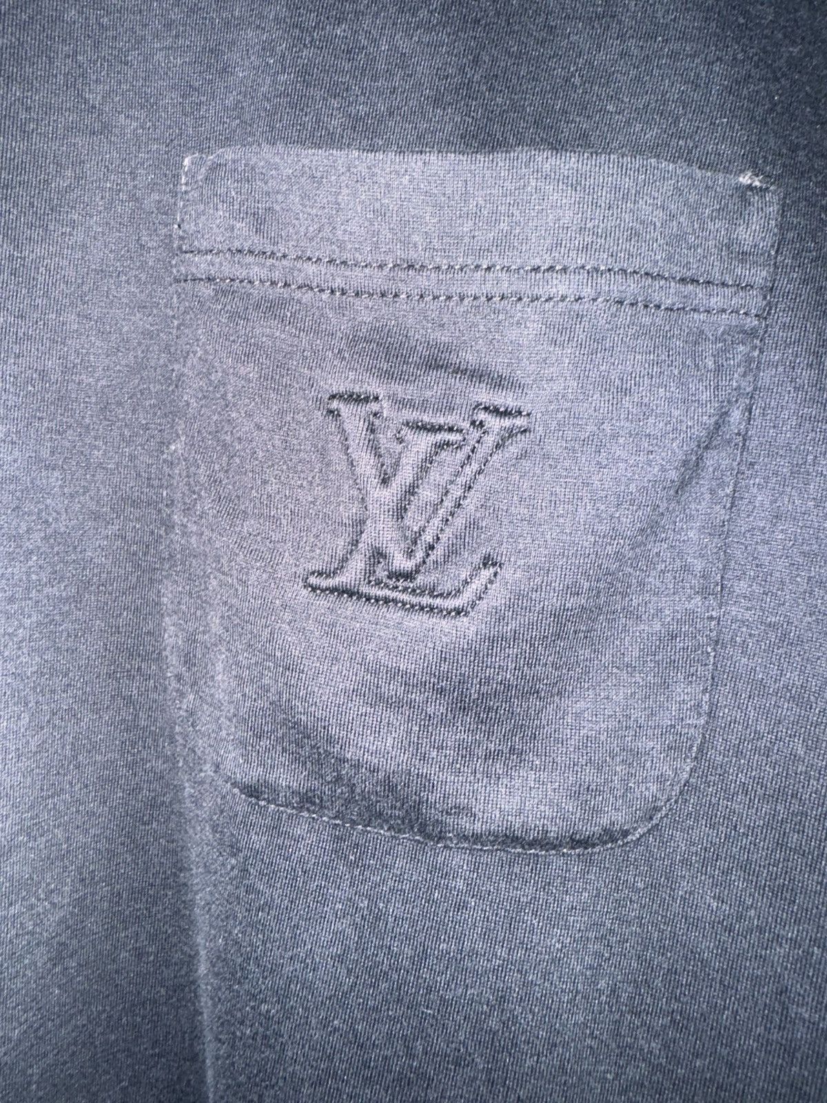 Louis Vuitton Vintage Louis Vuitton Pocket tee Size US S / EU 44-46 / 1 - 4 Thumbnail
