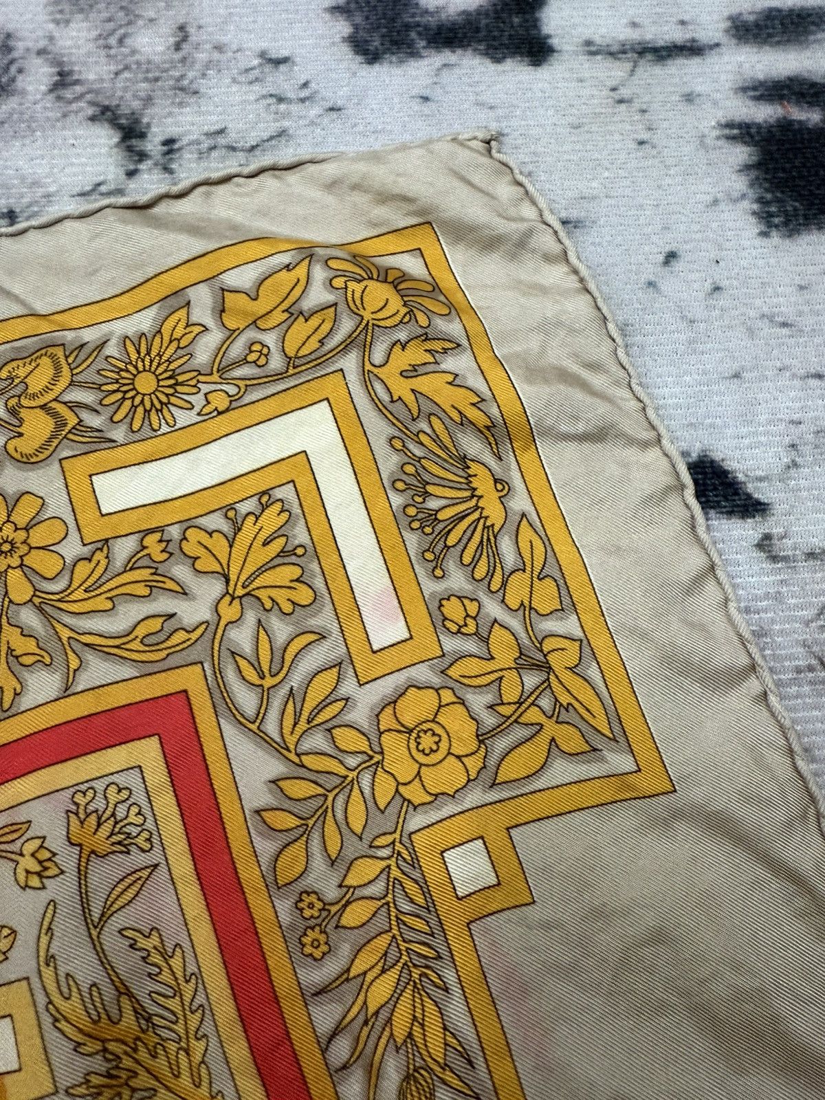 Hermes vintage Herme’s Paris JoyauxdeL’ete Jacquelot 90s Silk Scarf Size ONE SIZE - 19 Thumbnail