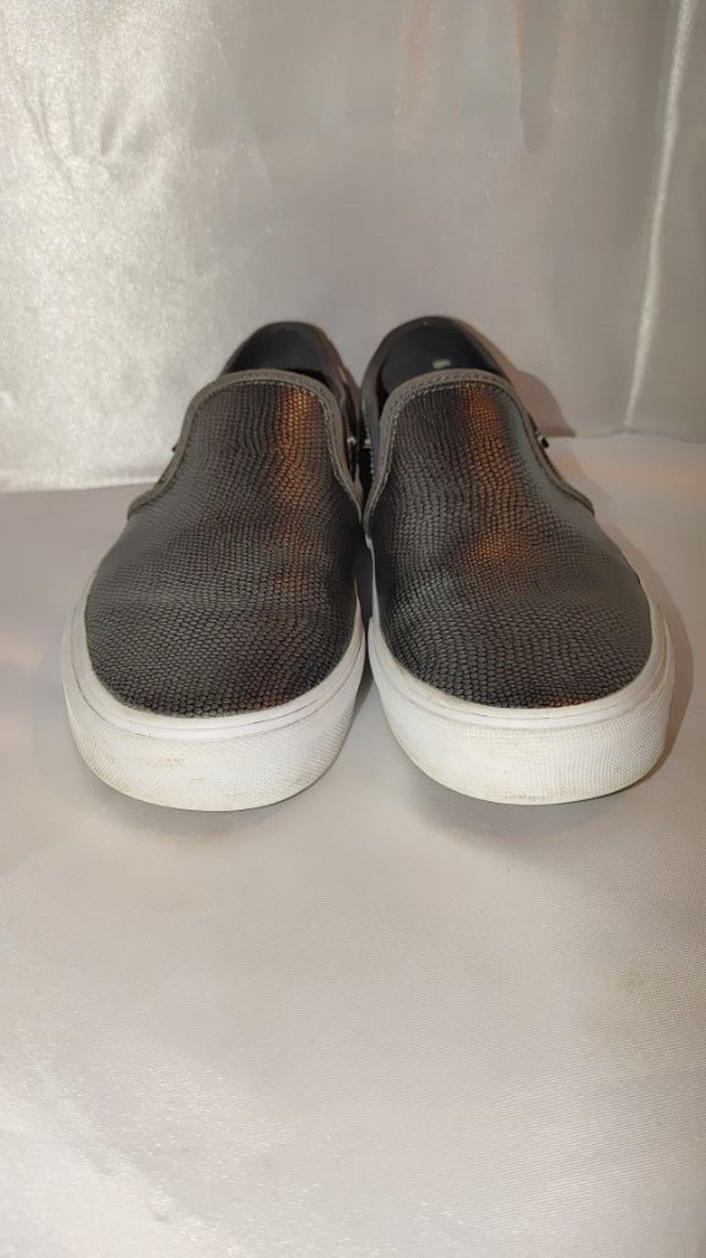 Vans VANS Classic Slip Ons in Metallic Silver Size 8 Size US 8 / IT 38 - 3 Thumbnail