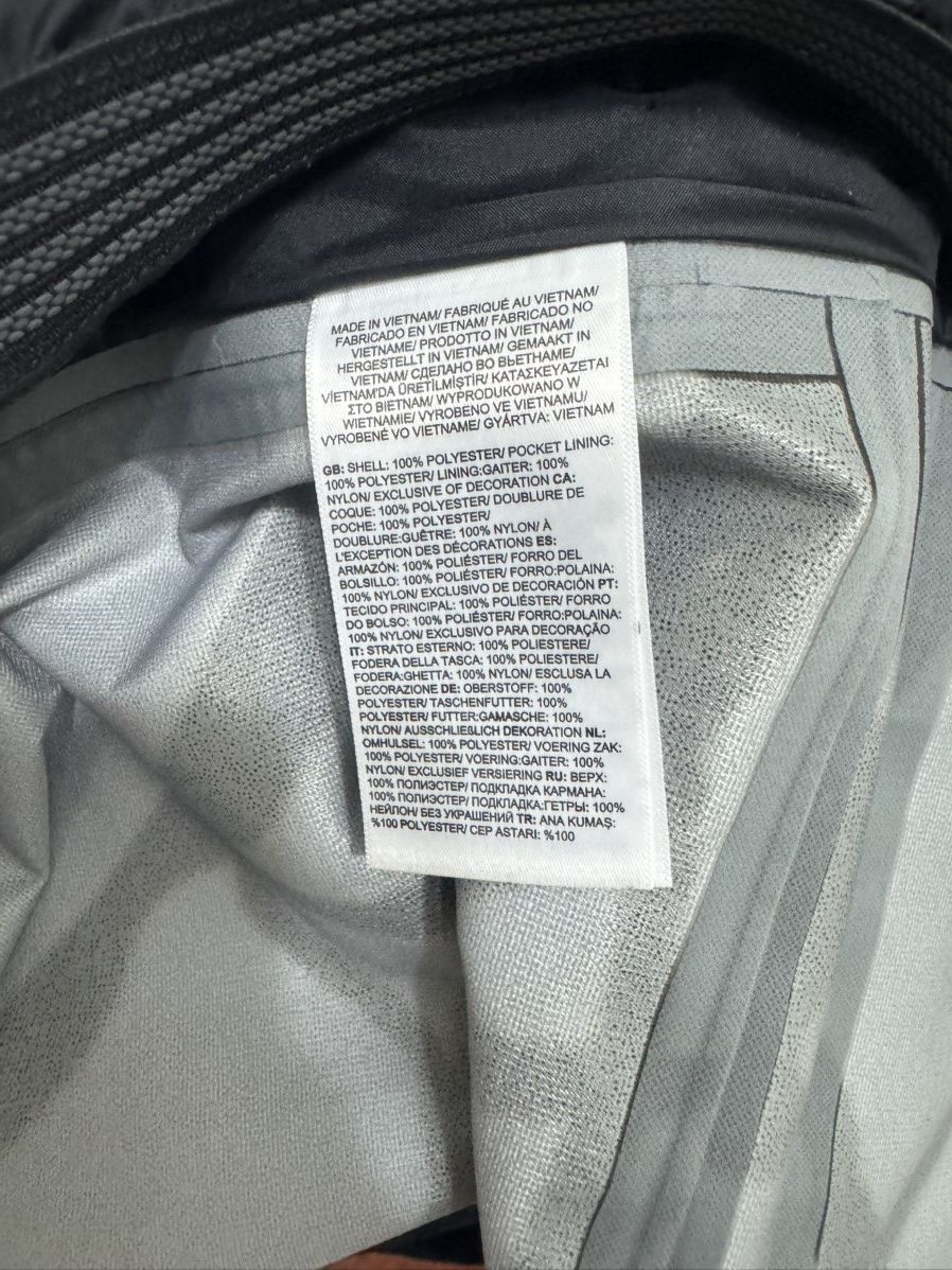 Kaws × The North Face North Face x KAWS Freeride Jacket Size US M / EU 48-50 / 2 - 3 Thumbnail