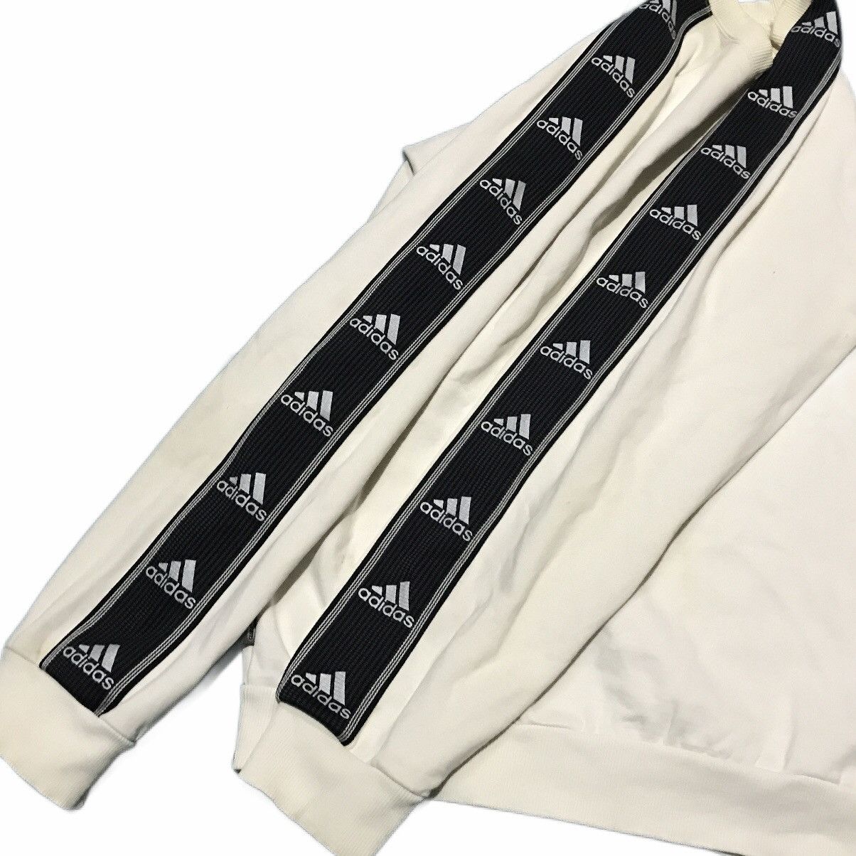 Adidas adidas white/black stripe sweather Size US M / EU 48-50 / 2 - 5 Thumbnail