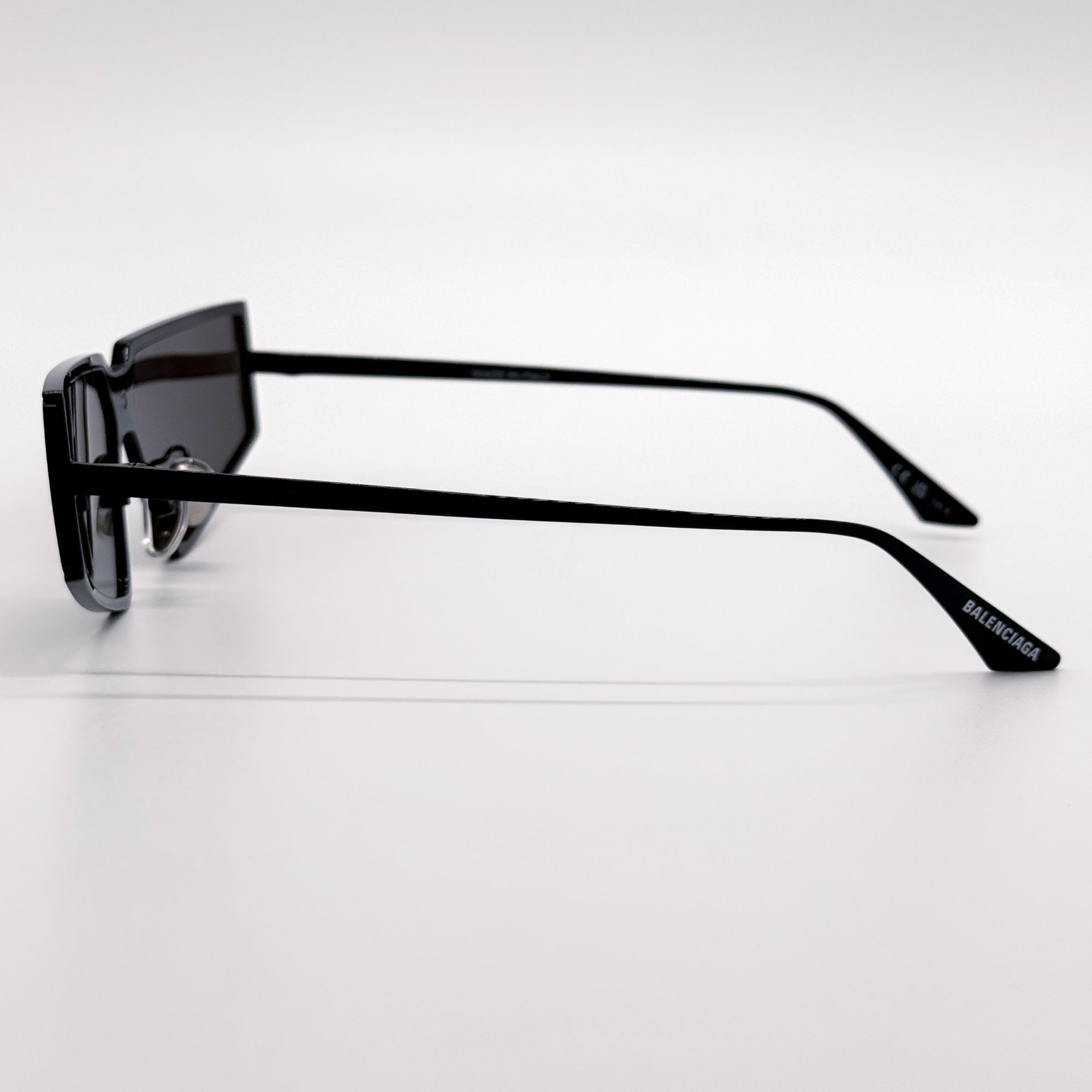 Balenciaga NEW BALENCIAGA BB0192S 001 SUNGLASSES BLACK SHIELD UNISEX Size ONE SIZE - 7 Thumbnail