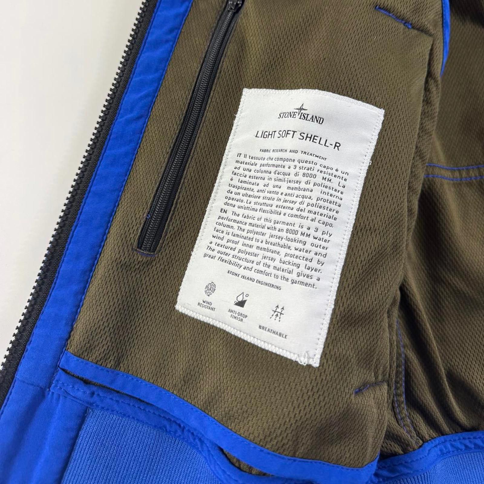 Stone Island Stone Island Soft Shell R Hooded Jacket Blue Medium Size US M / EU 48-50 / 2 - 5 Thumbnail