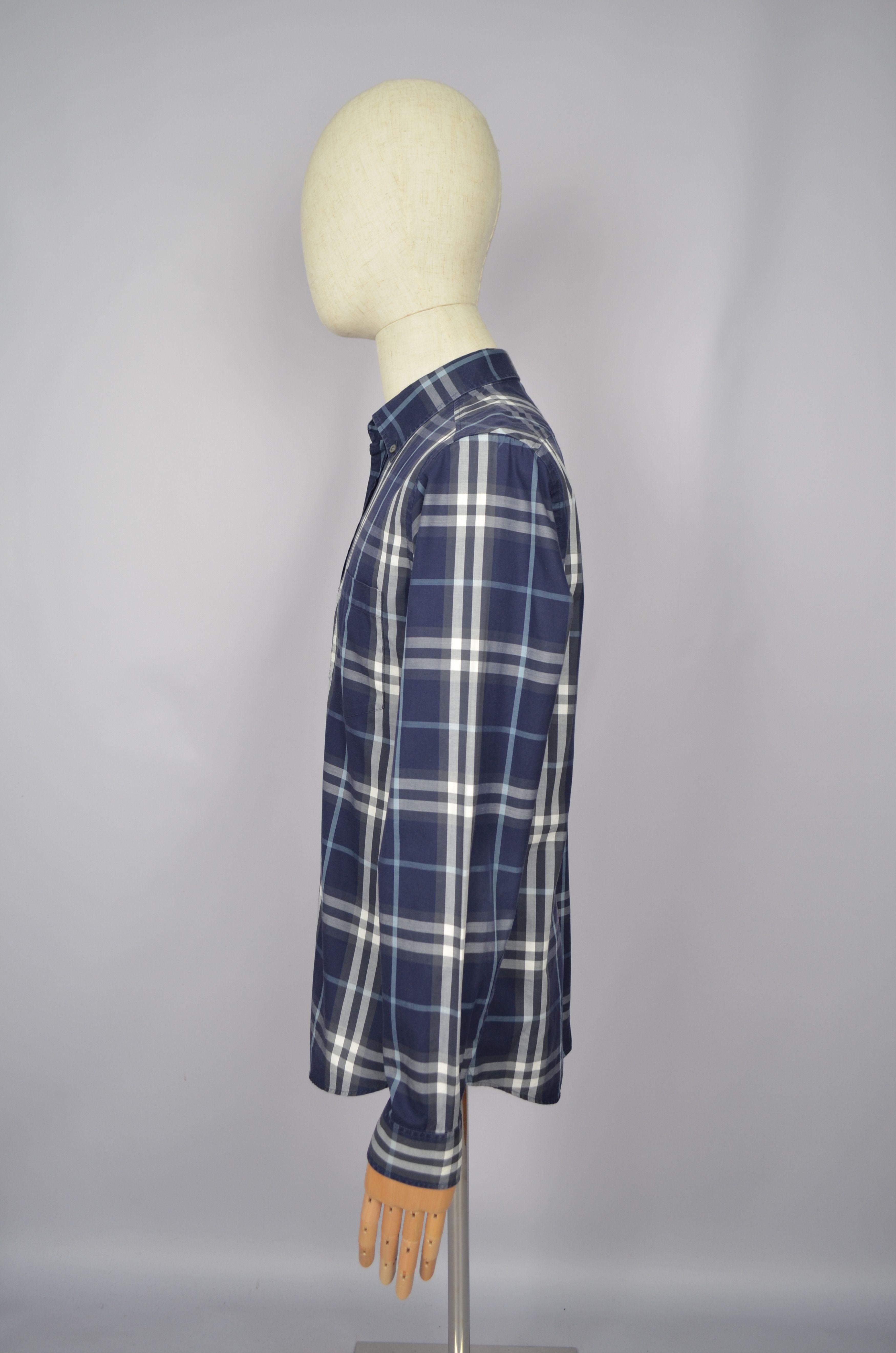 Burberry × Designer Burberry London Navy Check Shirt Size M P2P 21'2" Designer Size US M / EU 48-50 / 2 - 4 Thumbnail