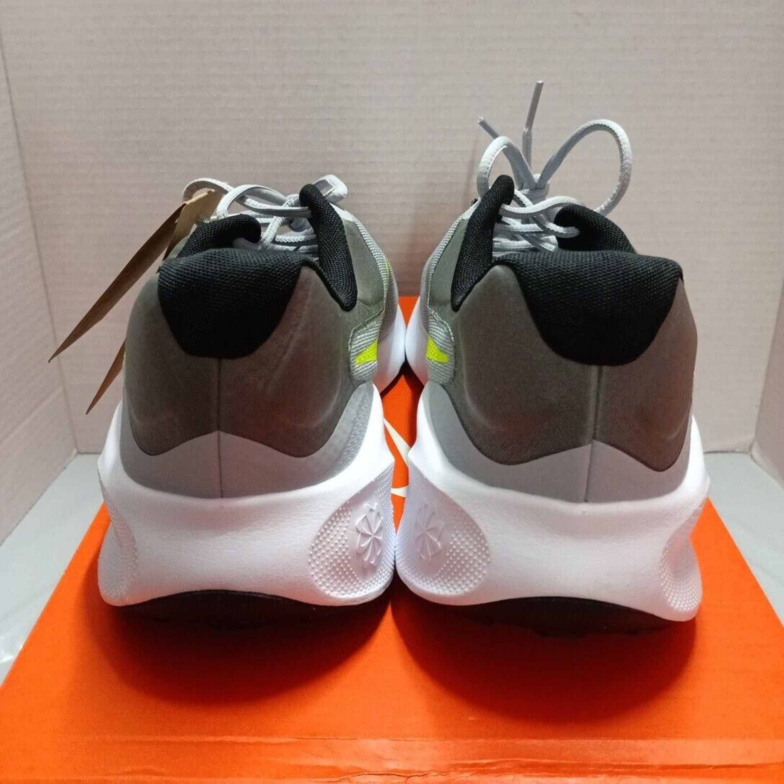 Nike Nike Revolution 7 Wolf Grey Volt Running Shoes Men’s Size 13 Size US 13 / EU 46 - 3 Thumbnail