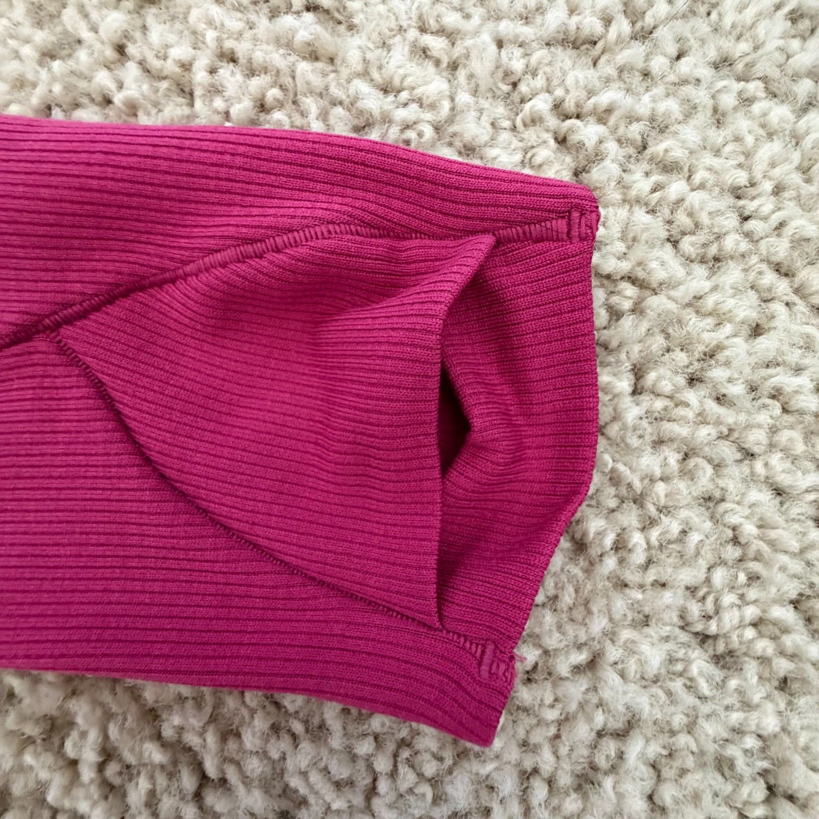 Lululemon Lululemon Swiftly Tech Turtleneck 2.0 Pink Running Shirt 4 Size S / US 4 / IT 40 - 10 Thumbnail