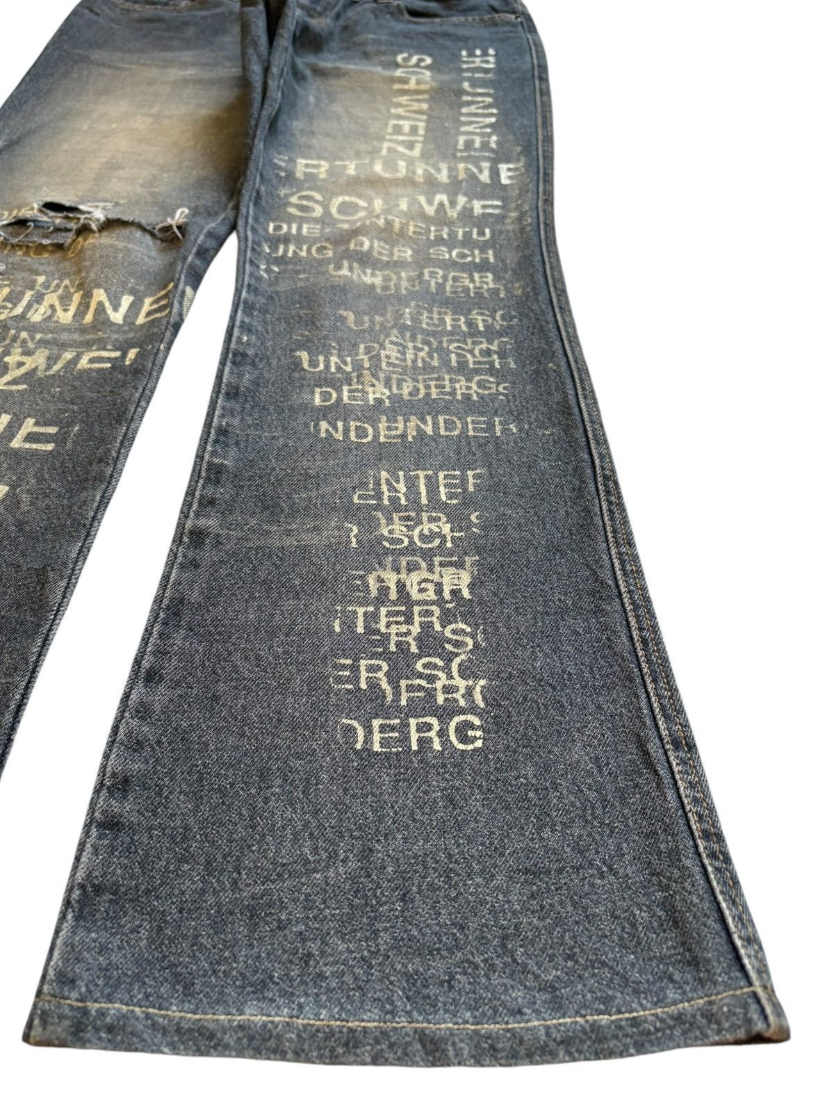 Japanese Brand Vintage Japanese Brand Faded Wash Printed Flare Jeans Size 30" / US 8 / IT 44 - 7 Thumbnail
