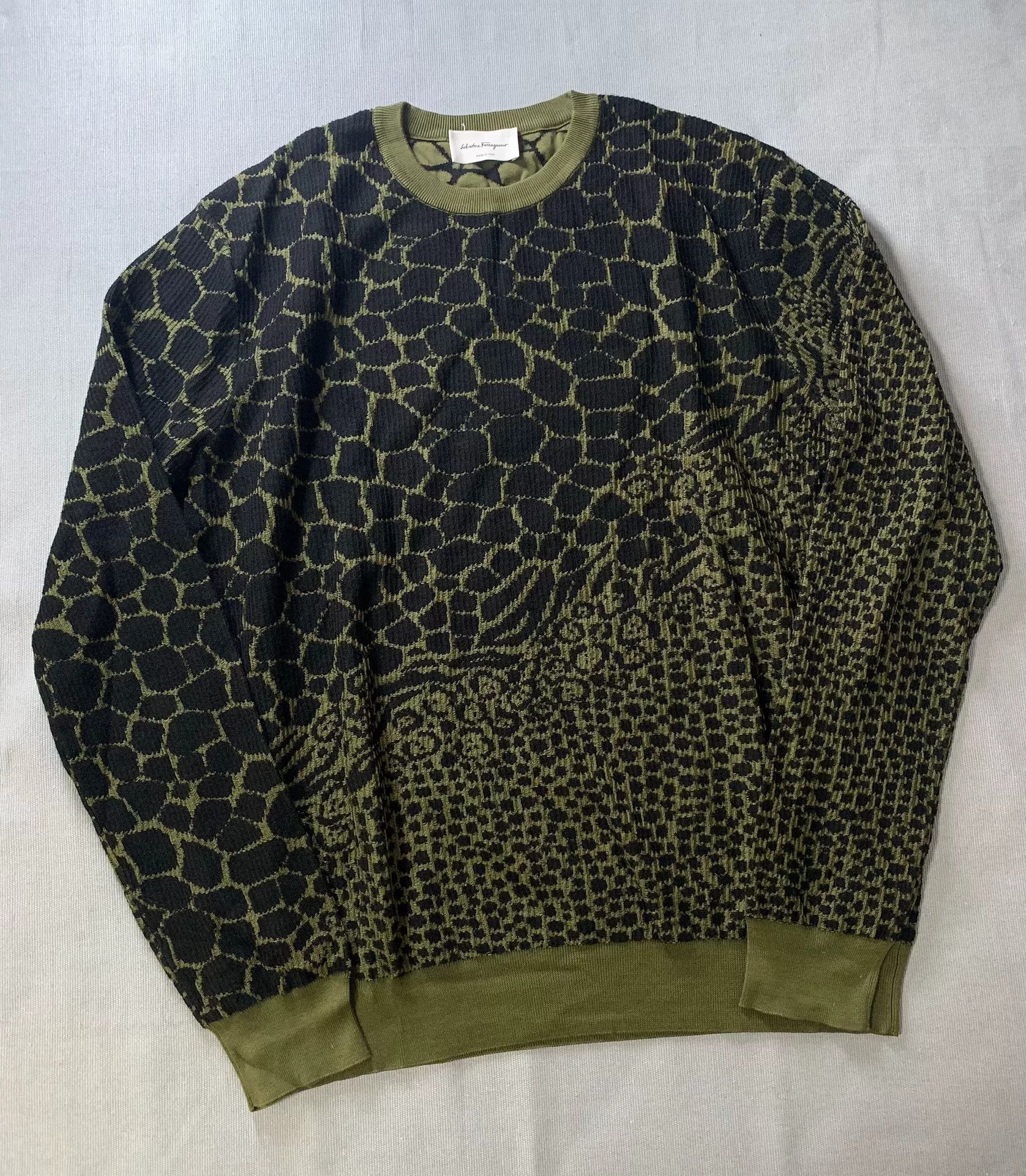 Salvatore Ferragamo Ferragamo Wool Camouflage Spot Sweatshirt Size US S / EU 44-46 / 1 - 1 Thumbnail
